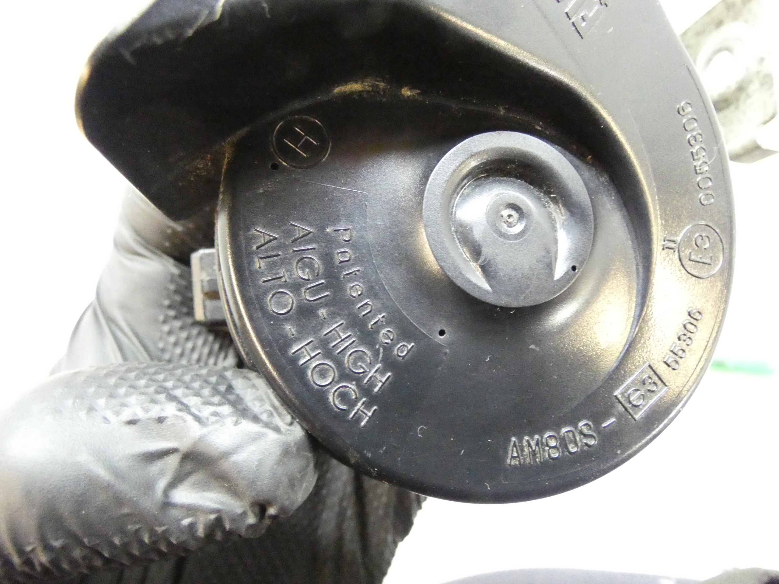 KLAKSON SYGNAL ton ALFA ROMEO 159 05-11 KOMPLET 2SZT