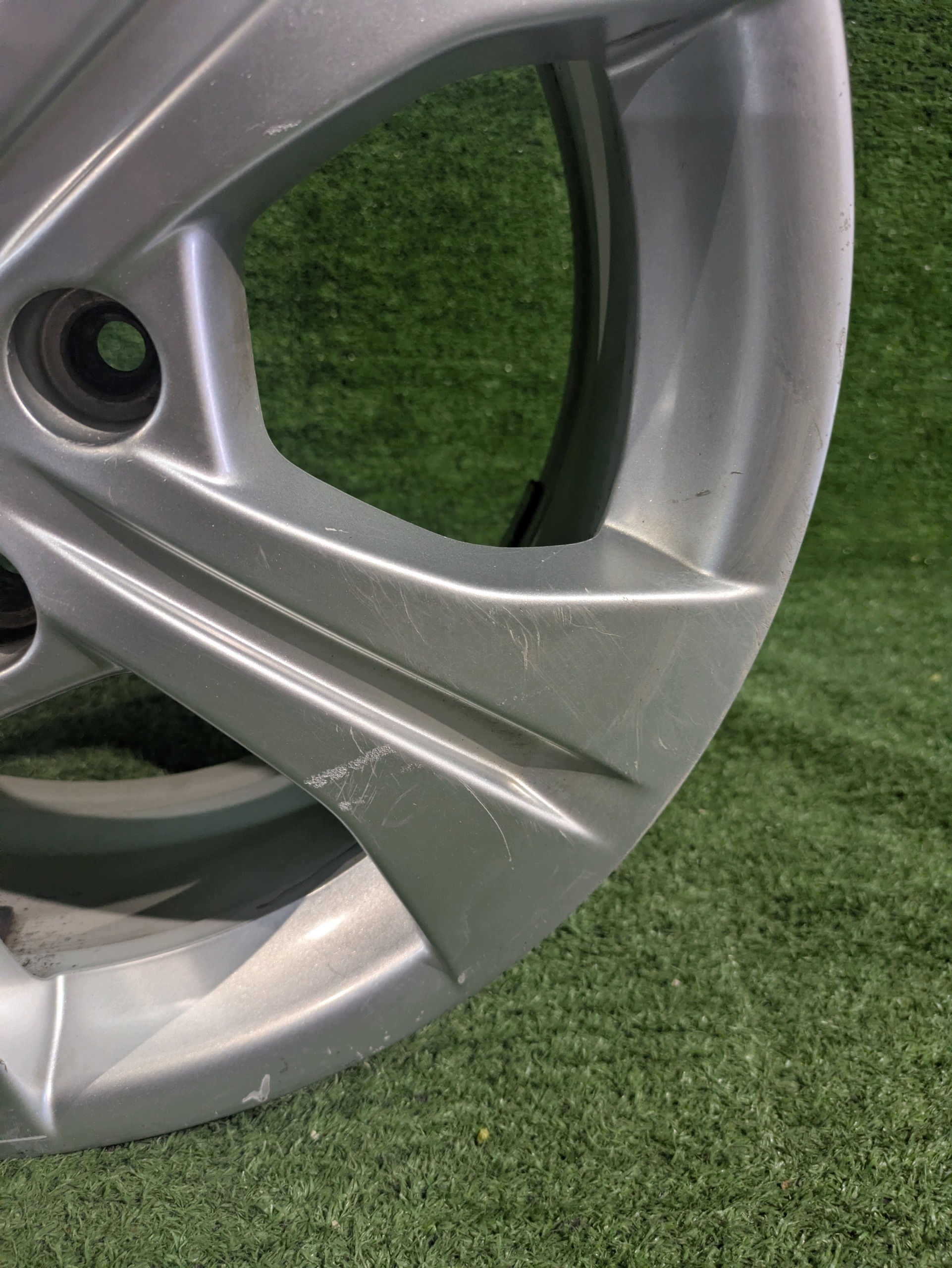 disk hliníkový disk RENAULT 17" x 7J ET49 NR.F361