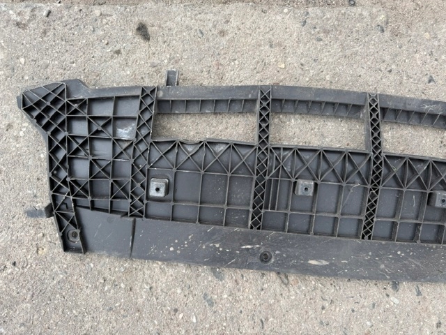 AUDI Q5 8R Blende Abdeckung abdeckung unter Stoßstange 8R0807233