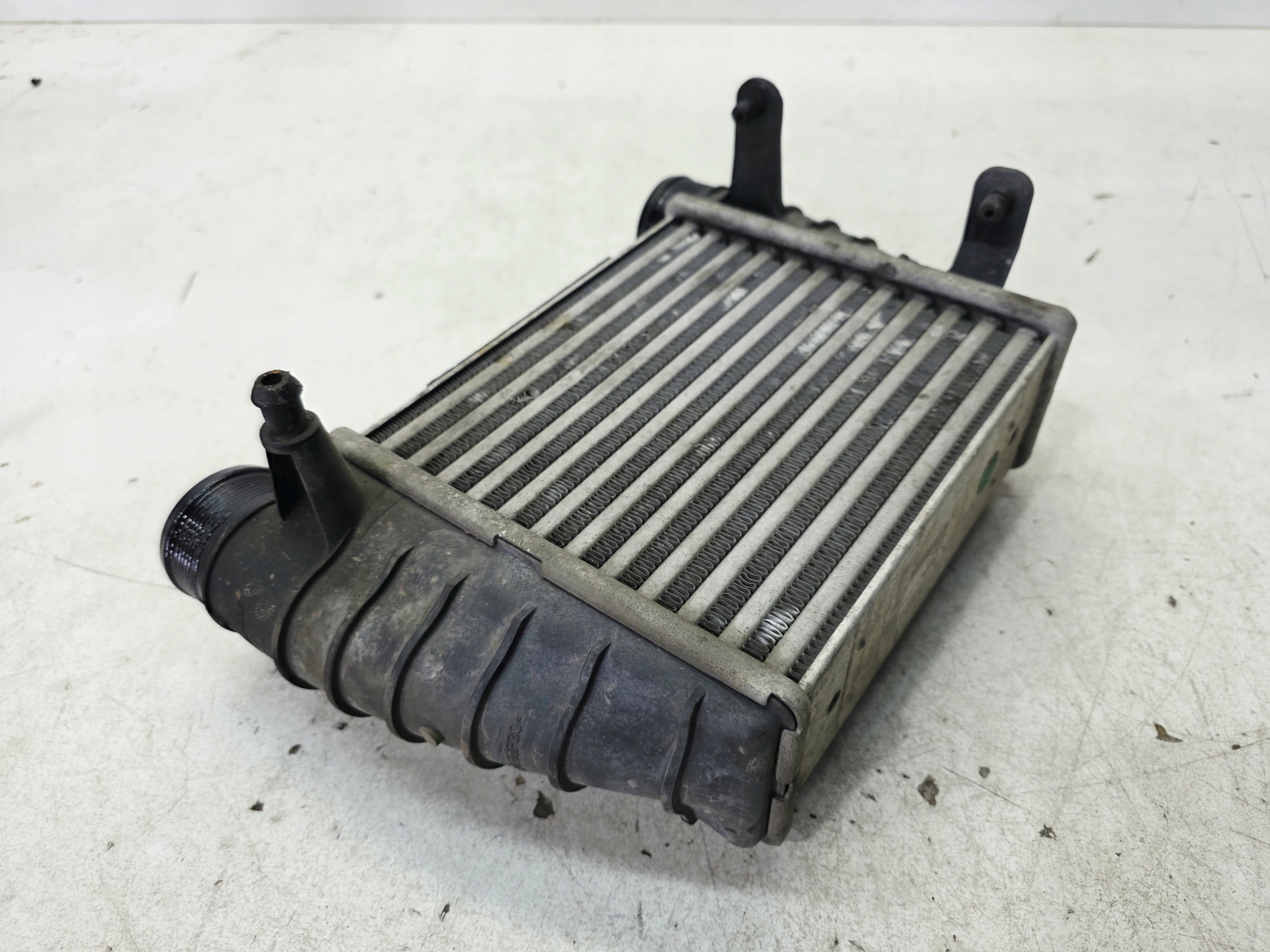 radiator air intercooler right AUDI A4 B7 2.0 TFSI 8E0145806M