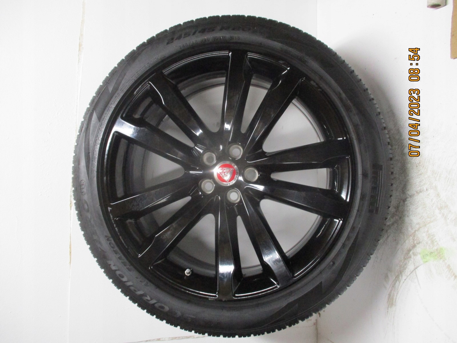 wheels discs tyres JAGUAR E PACE R20 7mm M+S