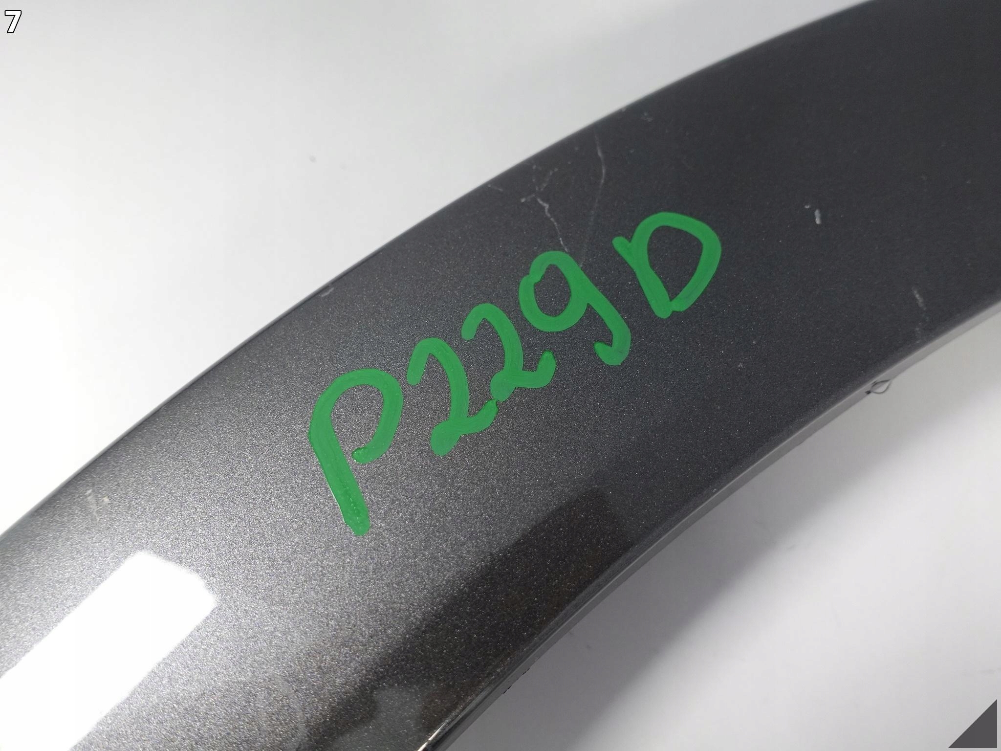 PORSCHE CAYENNE III GTS E3 9Y0 18- moulding for fender left front M7Q