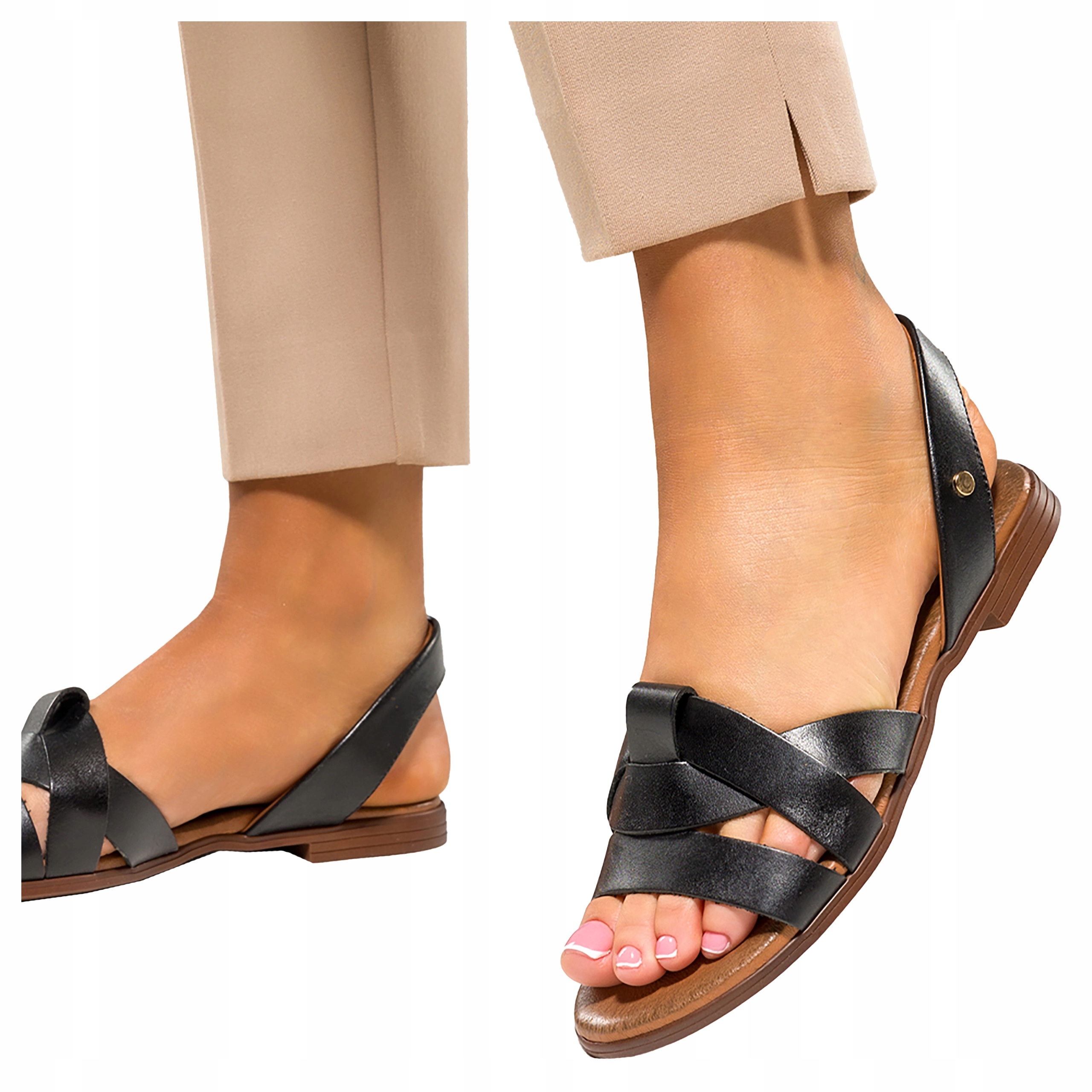 Kožené sandály Černé Dámské Ploché Podrážka Polský Výrobek Módní velikost 39