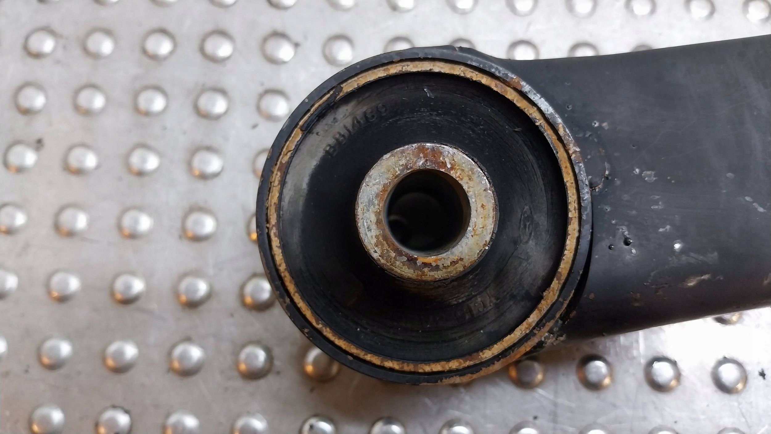 arm left front YC15-3A053-AM FORD TRANSIT MK7