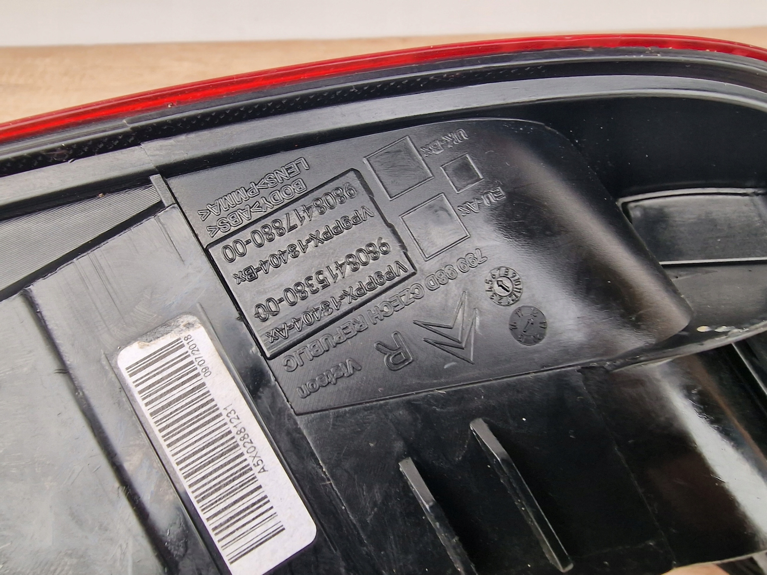 CITROEN DS3 right light rear part VISTEON 9808415380