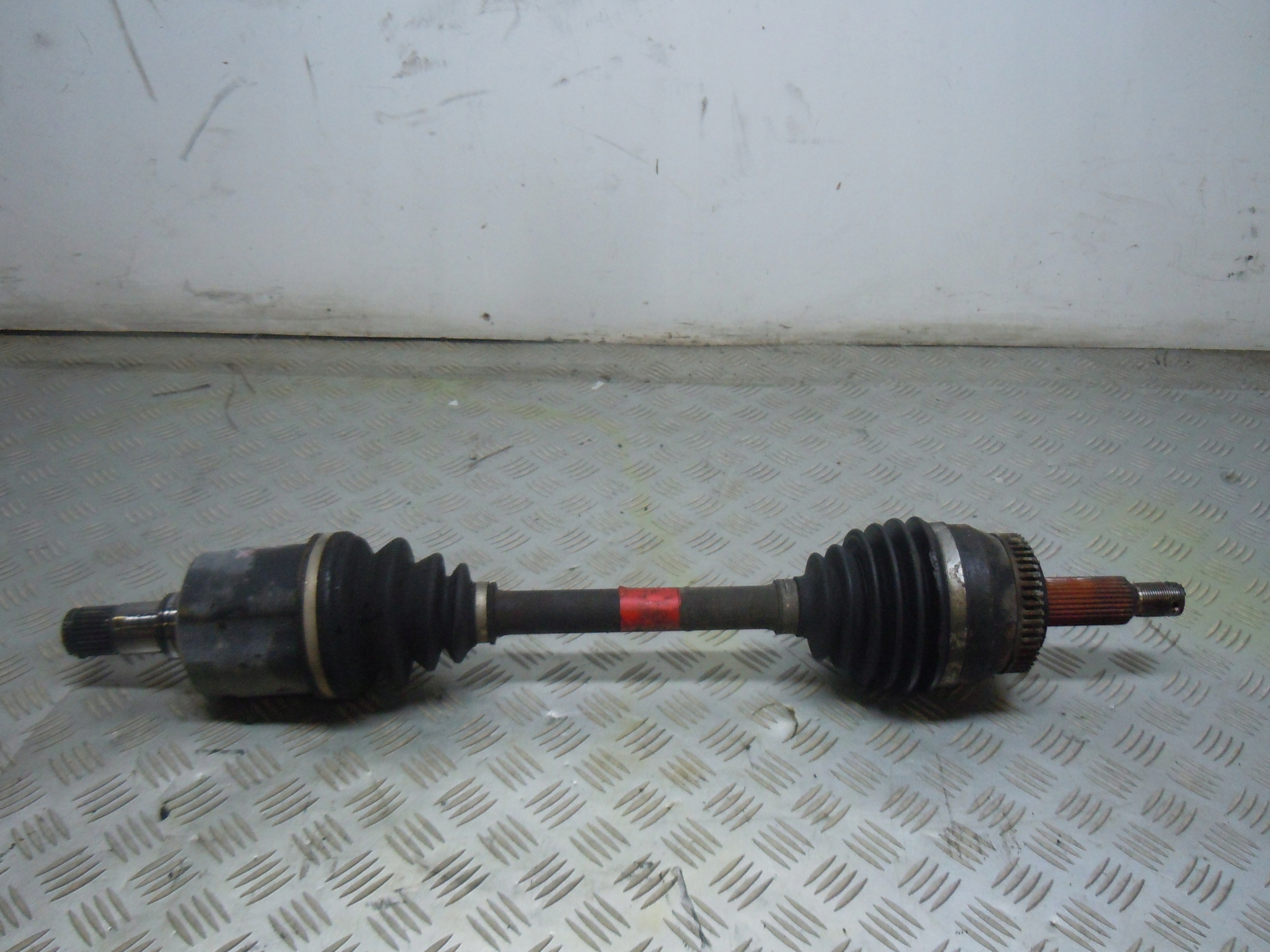 49501-2E800 - Піввісь лівий передній HYUNDAI TUCSON і 2.0 49500-2e850