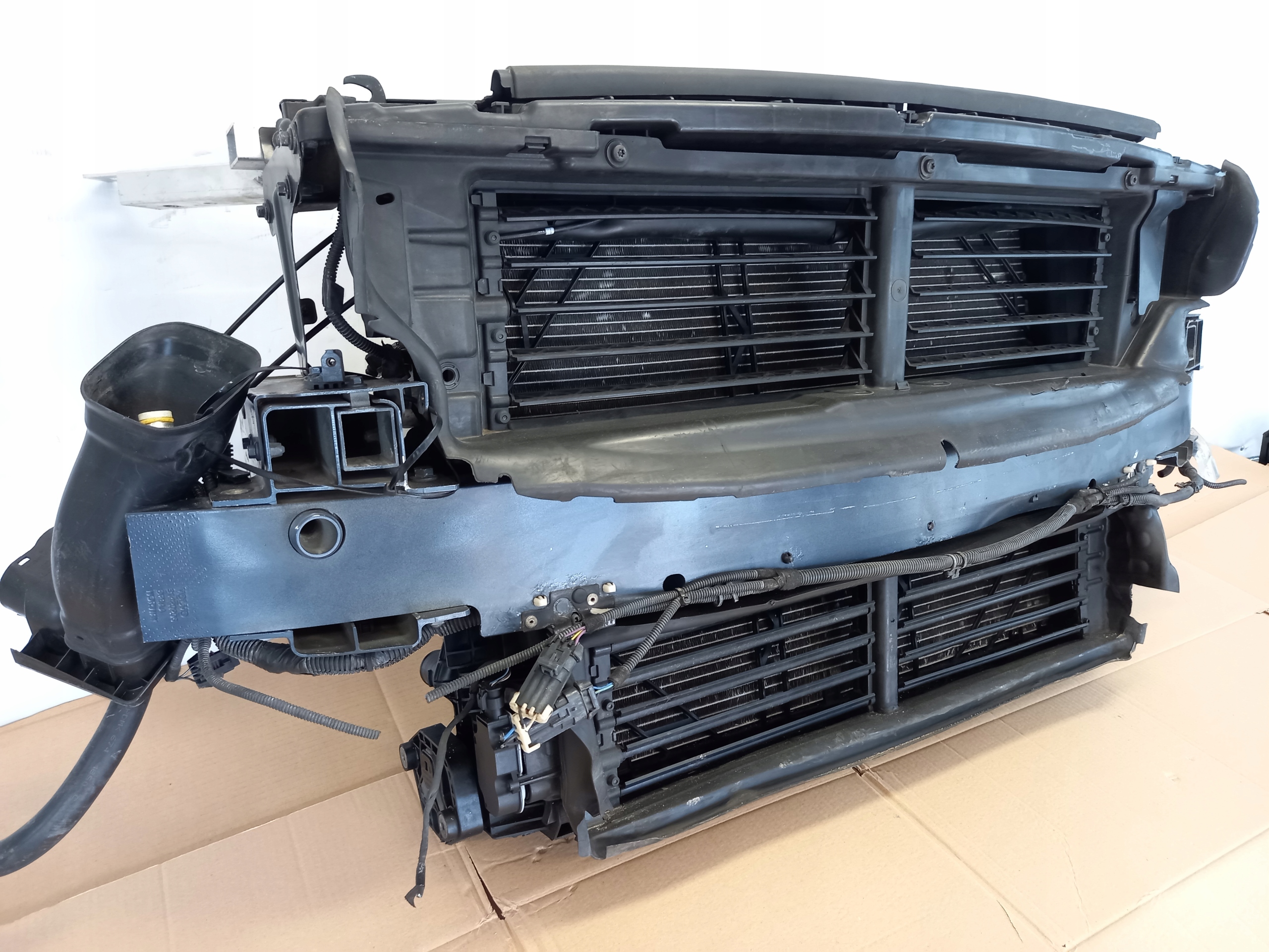 PAS PRZEDNI BELKA CHŁODNICE VOLVO S90 II V90 II B4 B5 B6 MILD-HYBRID Producent części Volvo OE