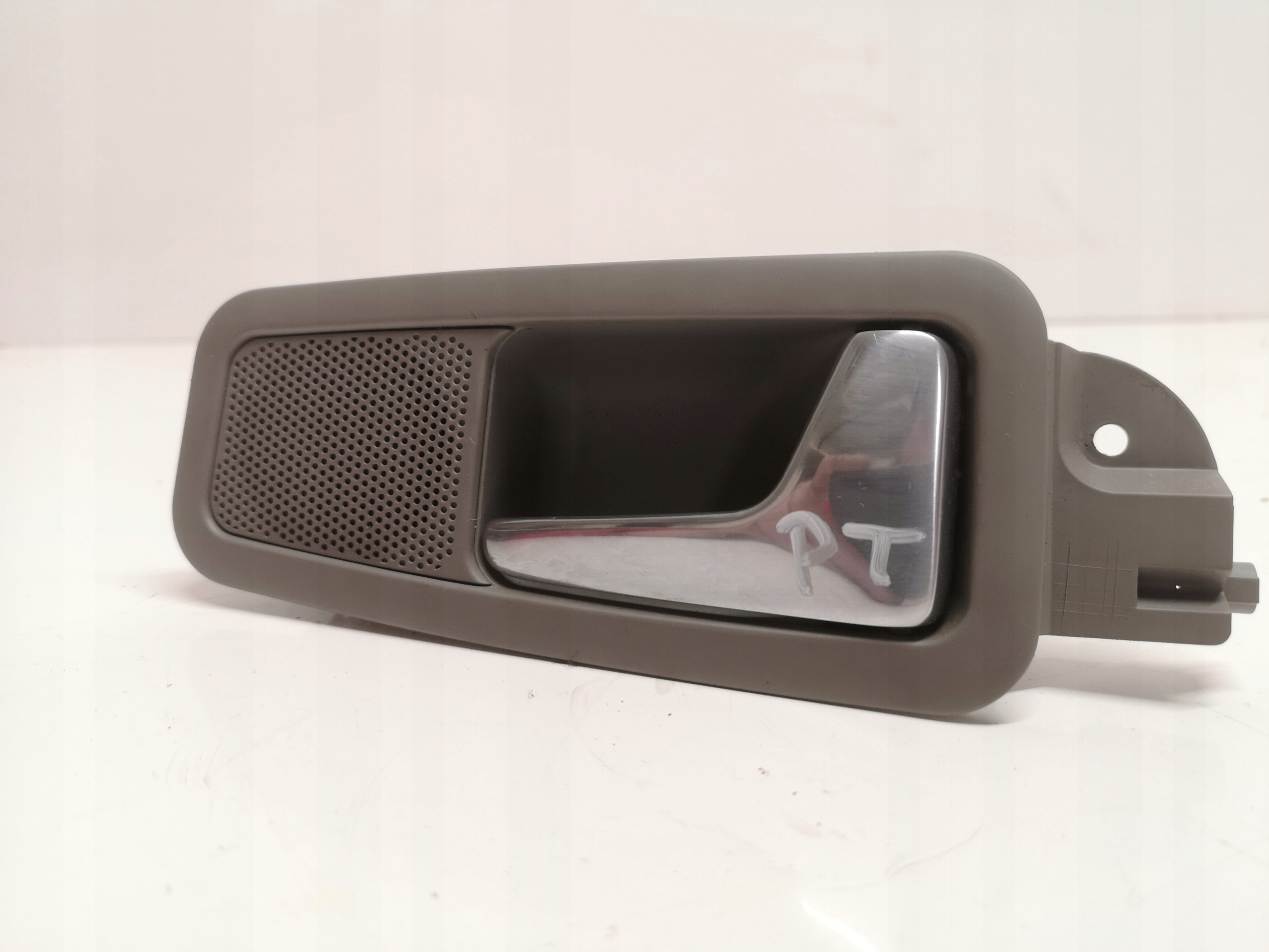 AUDI A8 D2 94-02 KLAMKA WEWNĘTRZNA PRAWA TYLNA