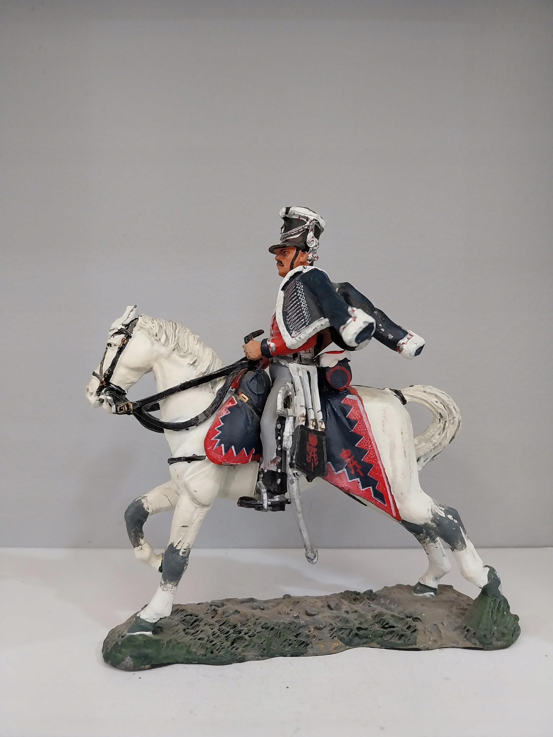 Russian Isum Hussars 1807 Del Prado 1/30 SNC112