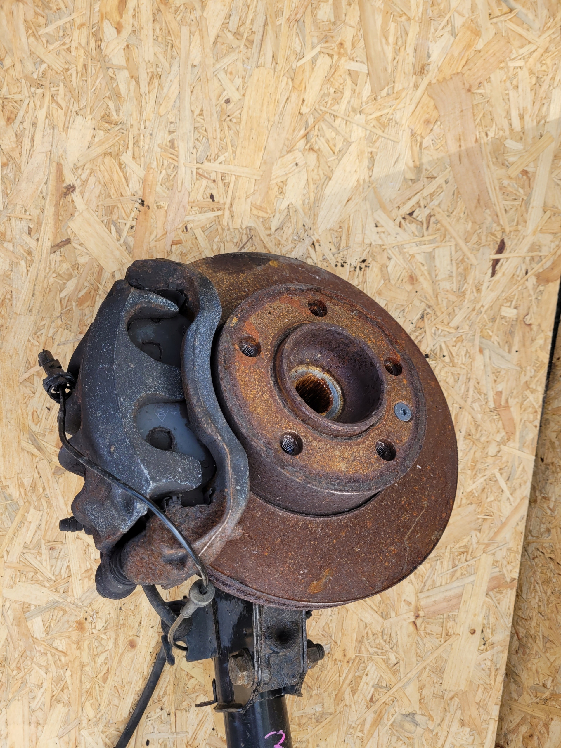 swing right McPherson RENAULT MASTER III 2.3 DCI
