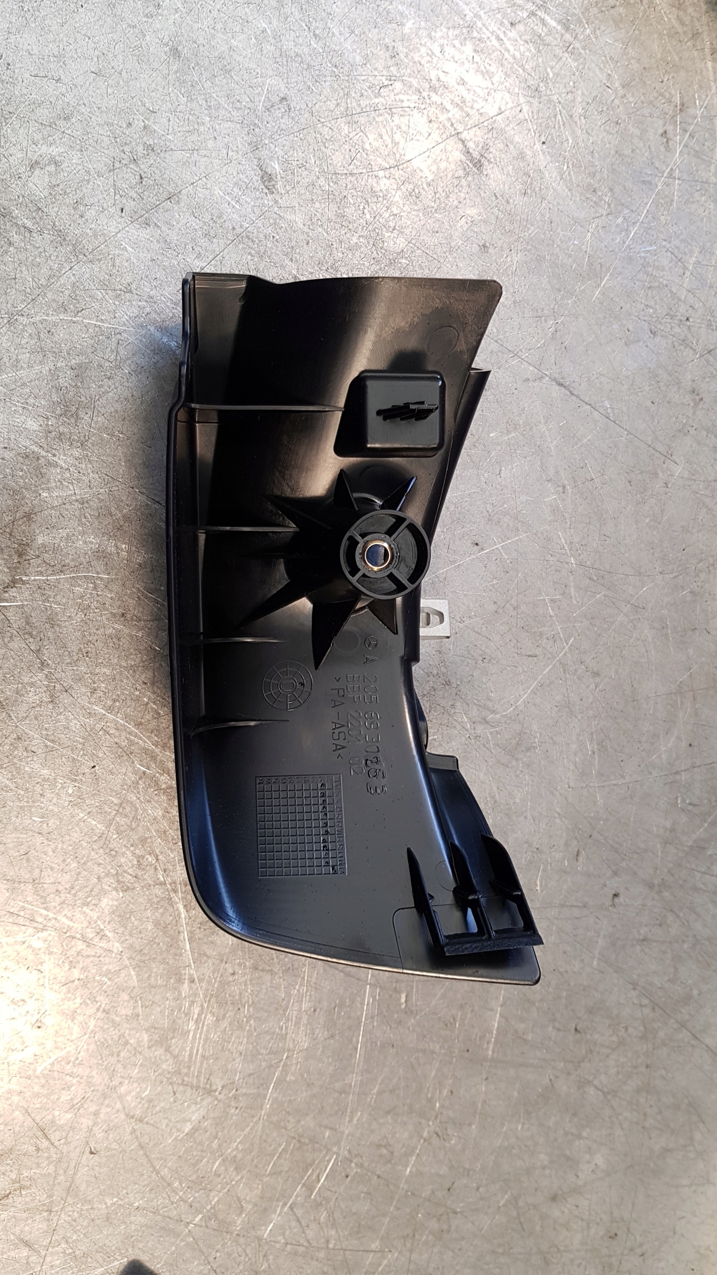 Mercedes W205 cover rear right A2056930263