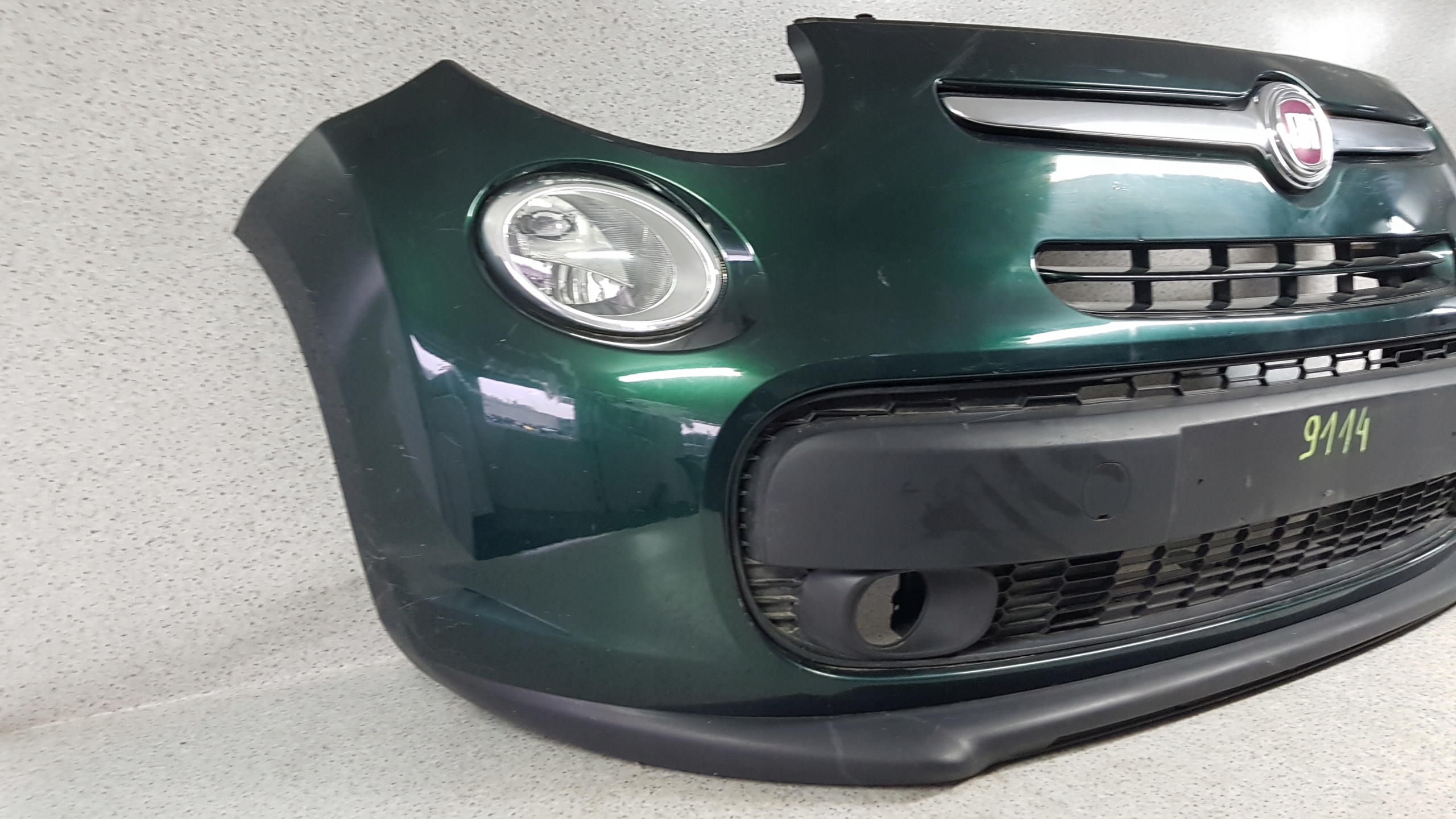 FIAT 500 L 500L 2012 - bumper front 9114