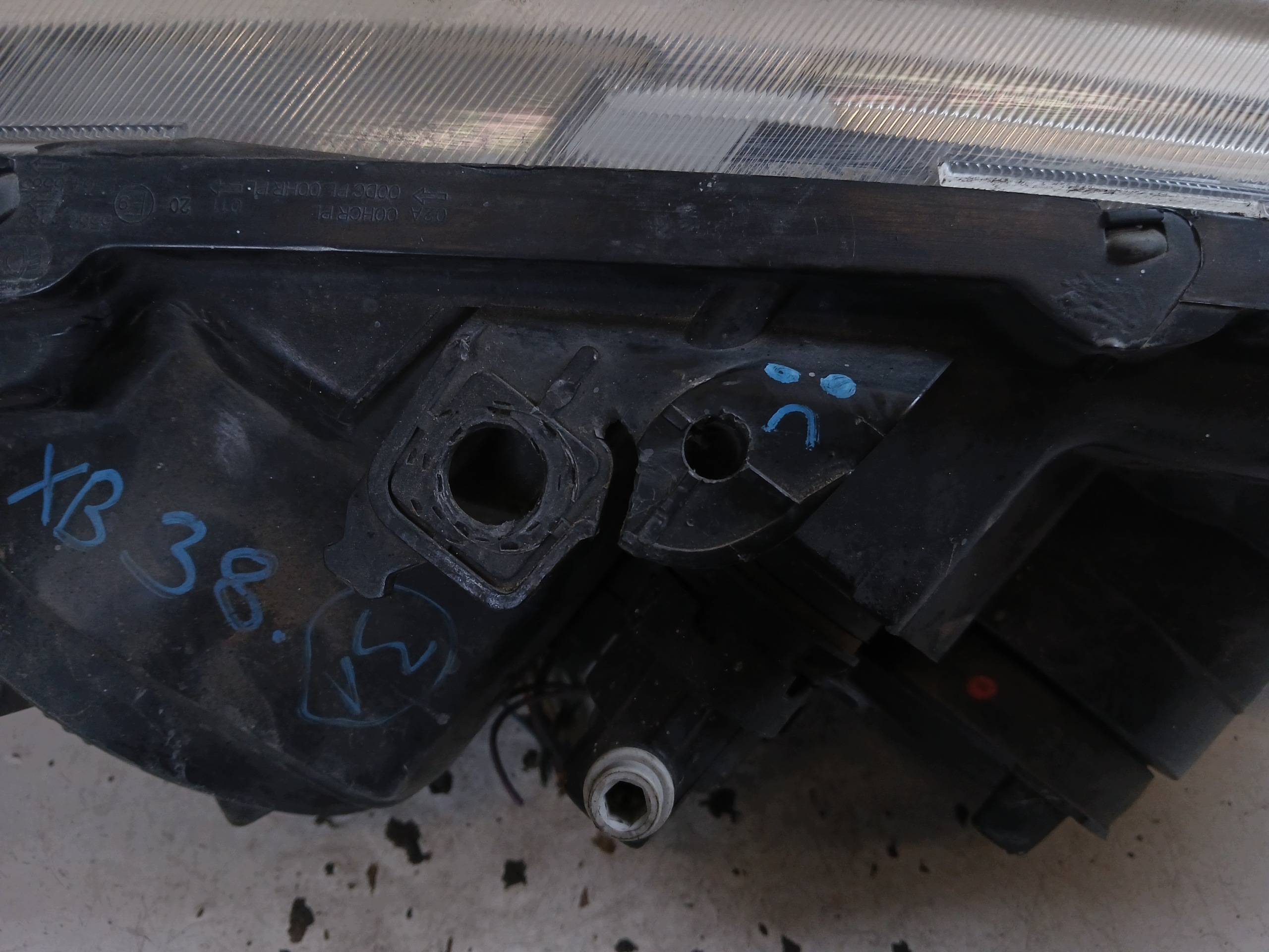 RENAULT MEGANE II LIFT light left front lens 8200412741E