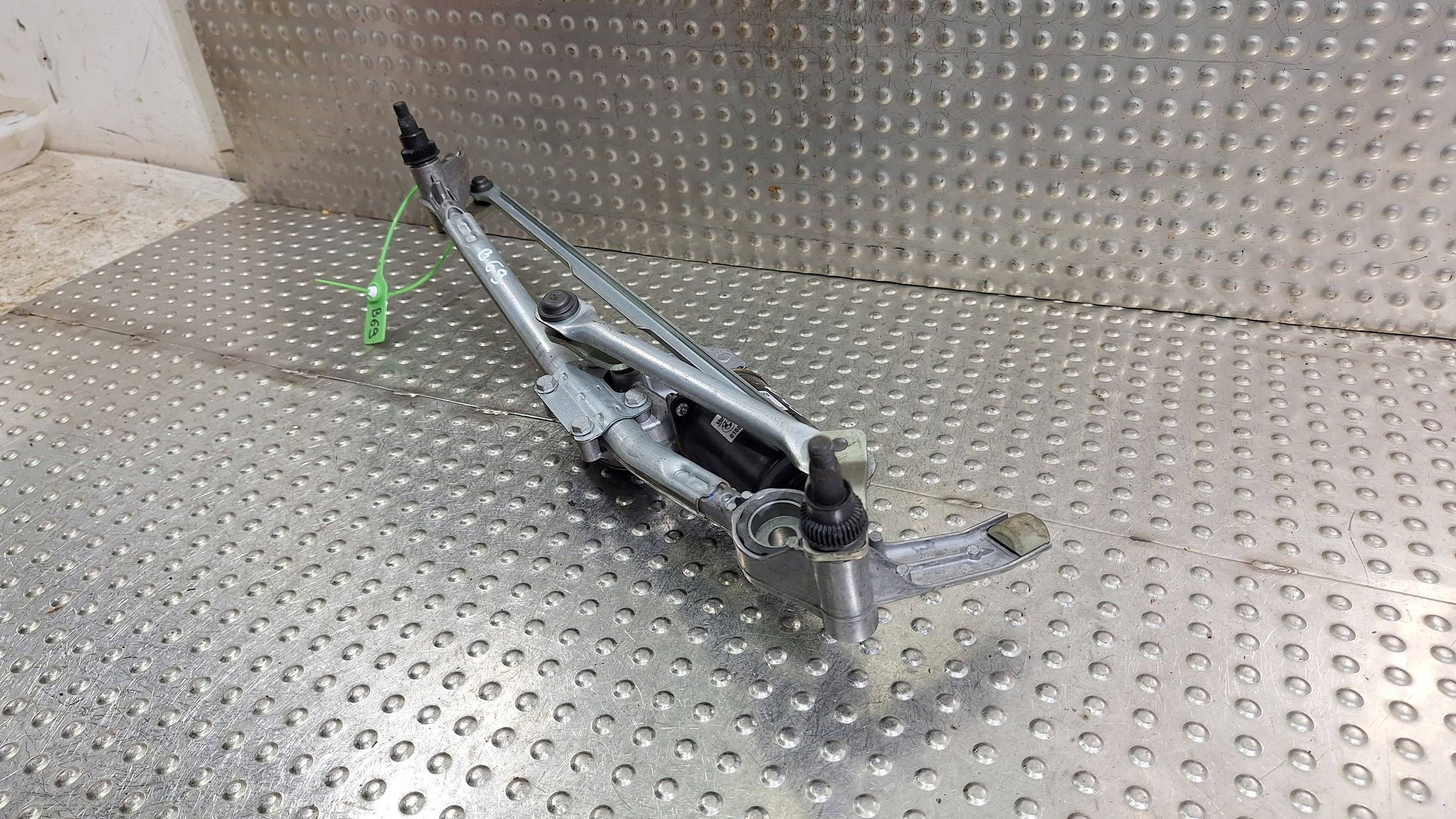 Gestänge Motor Wischer vorne 6978263 BMW 3 E90 E91 E92 E93 EUROPA