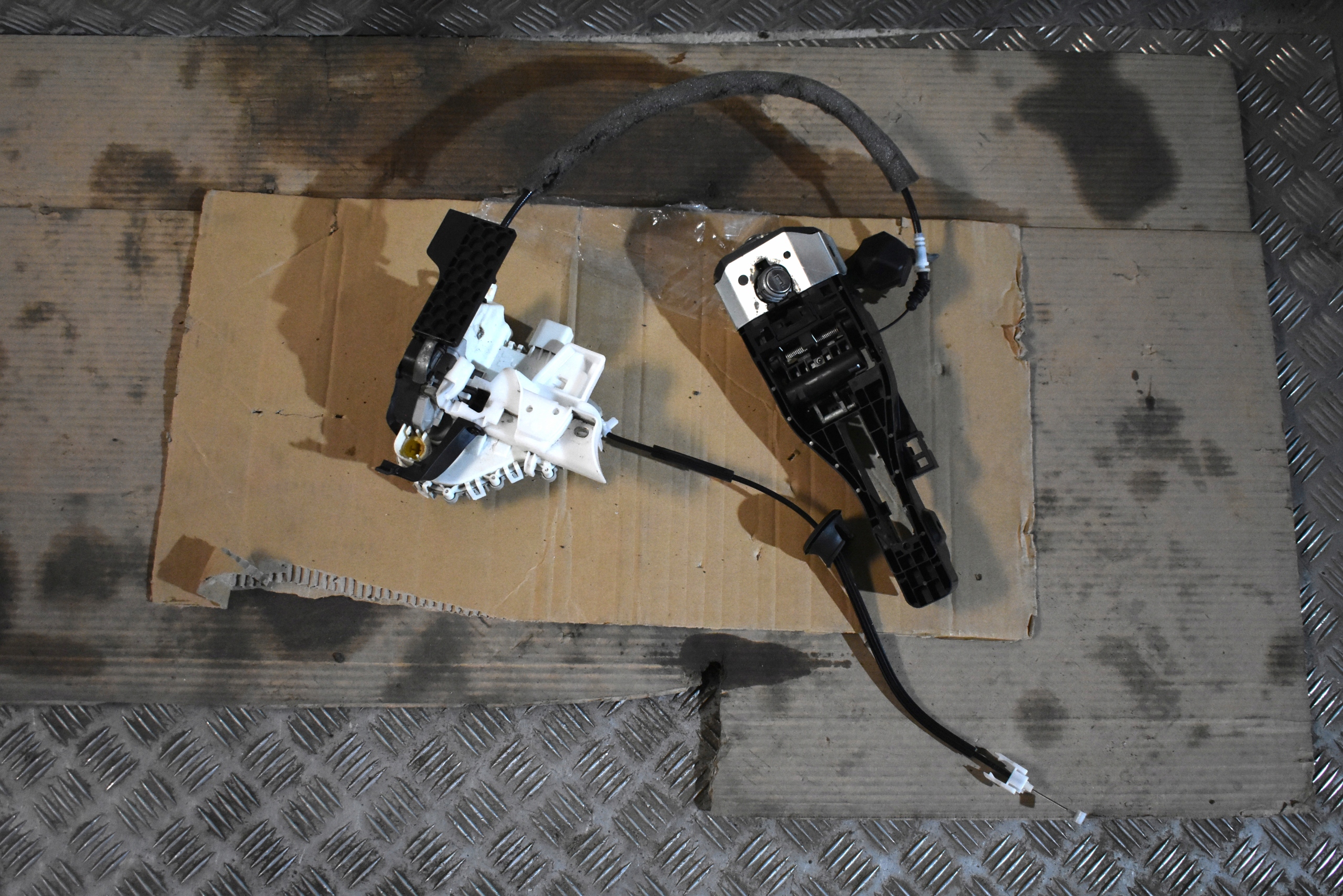 IDEALNY lock door front left PORSCHE PANAMERA 971 1
