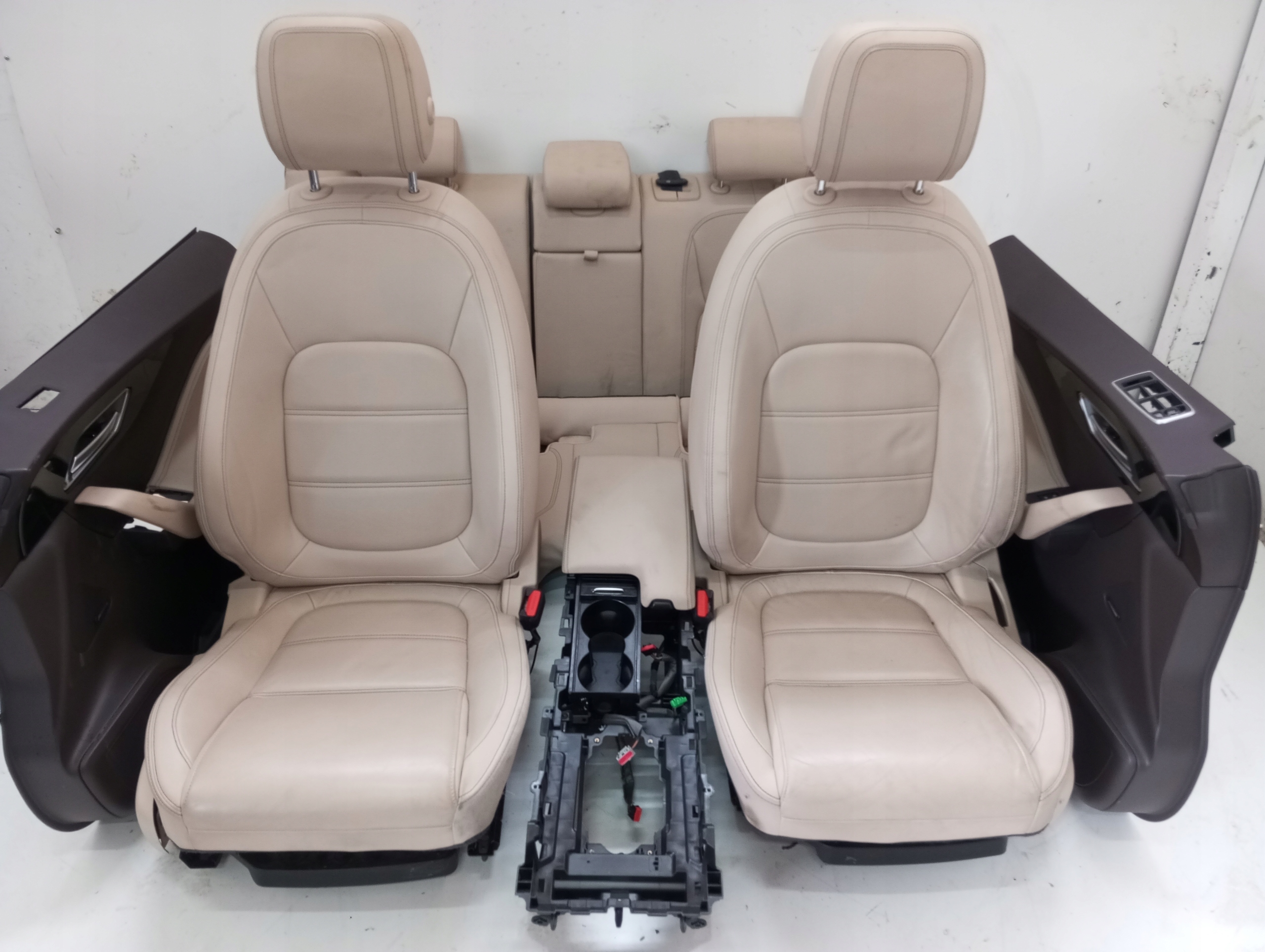 seats upholstery leather JAGUAR F PACE