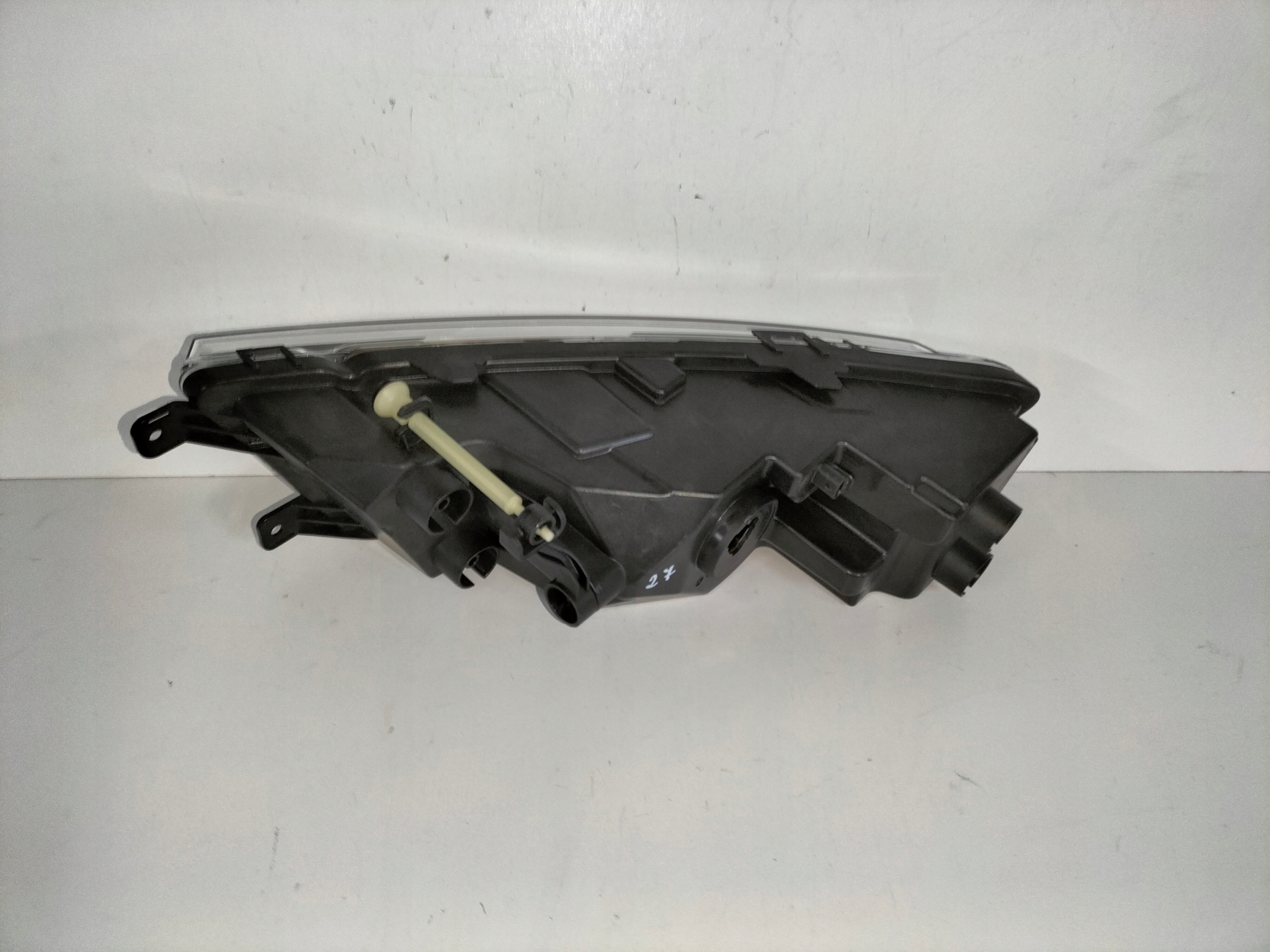 fog light light right SKODA RAPID 12-17