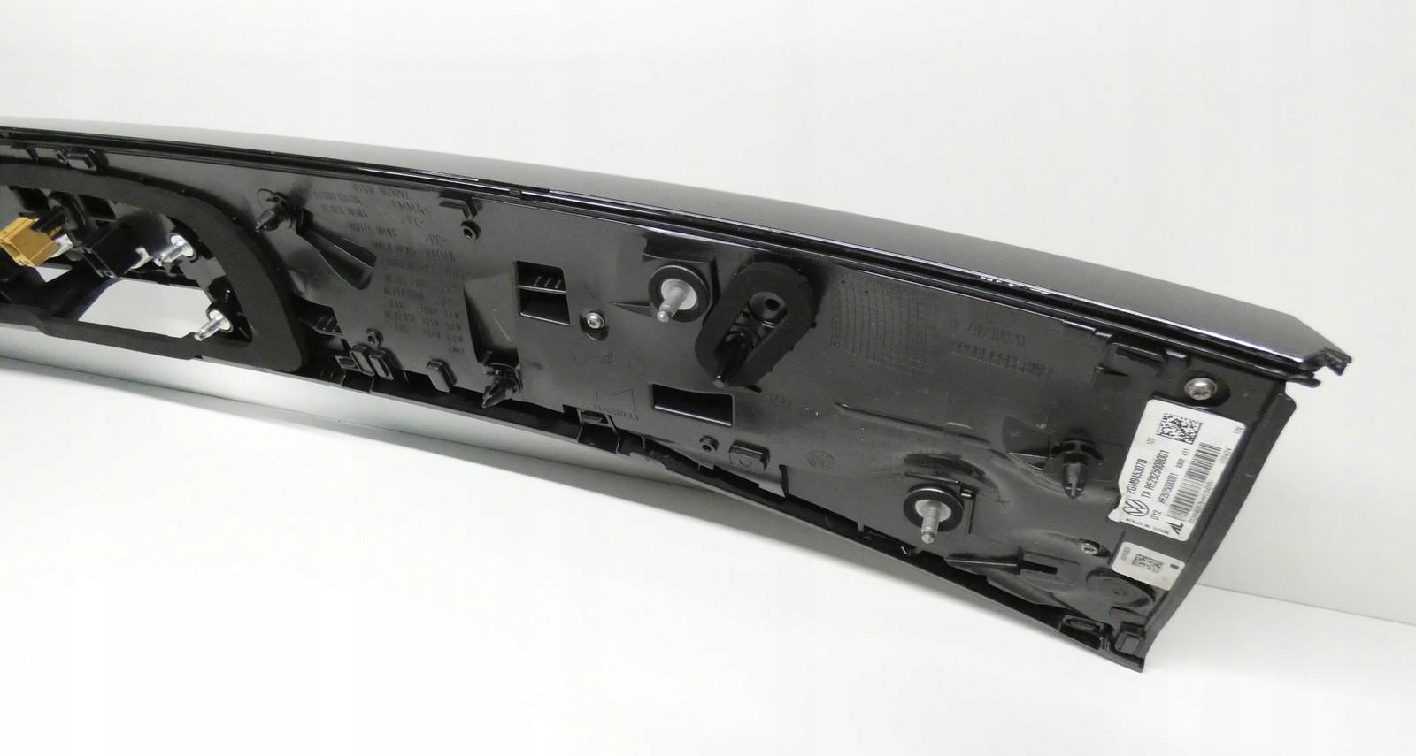 VW T-CROSS LIFT 2GM945307B 2023- cap light rear LED