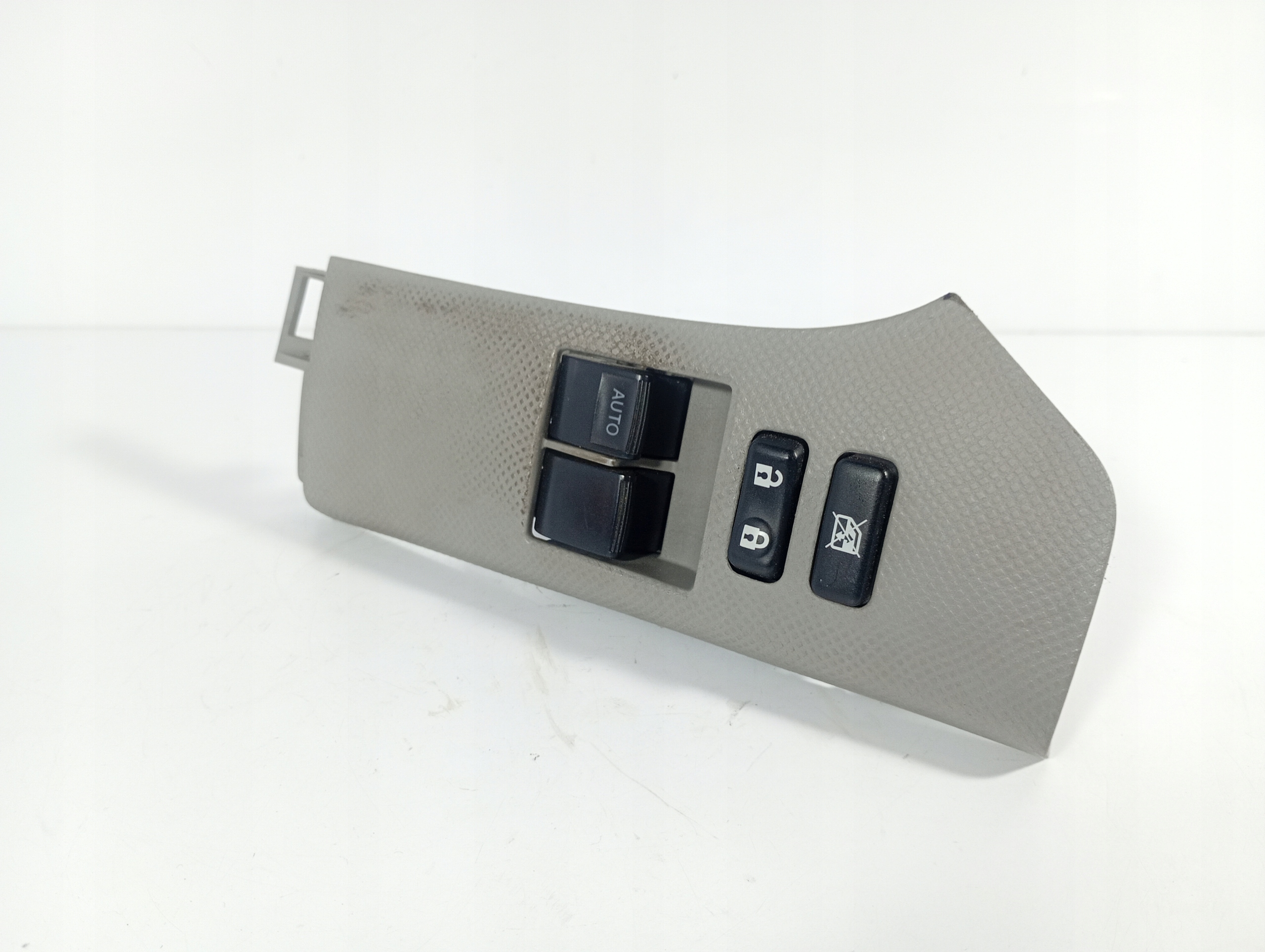Almera N16 00-06 switch switch PANEL of the window OE 742320D110