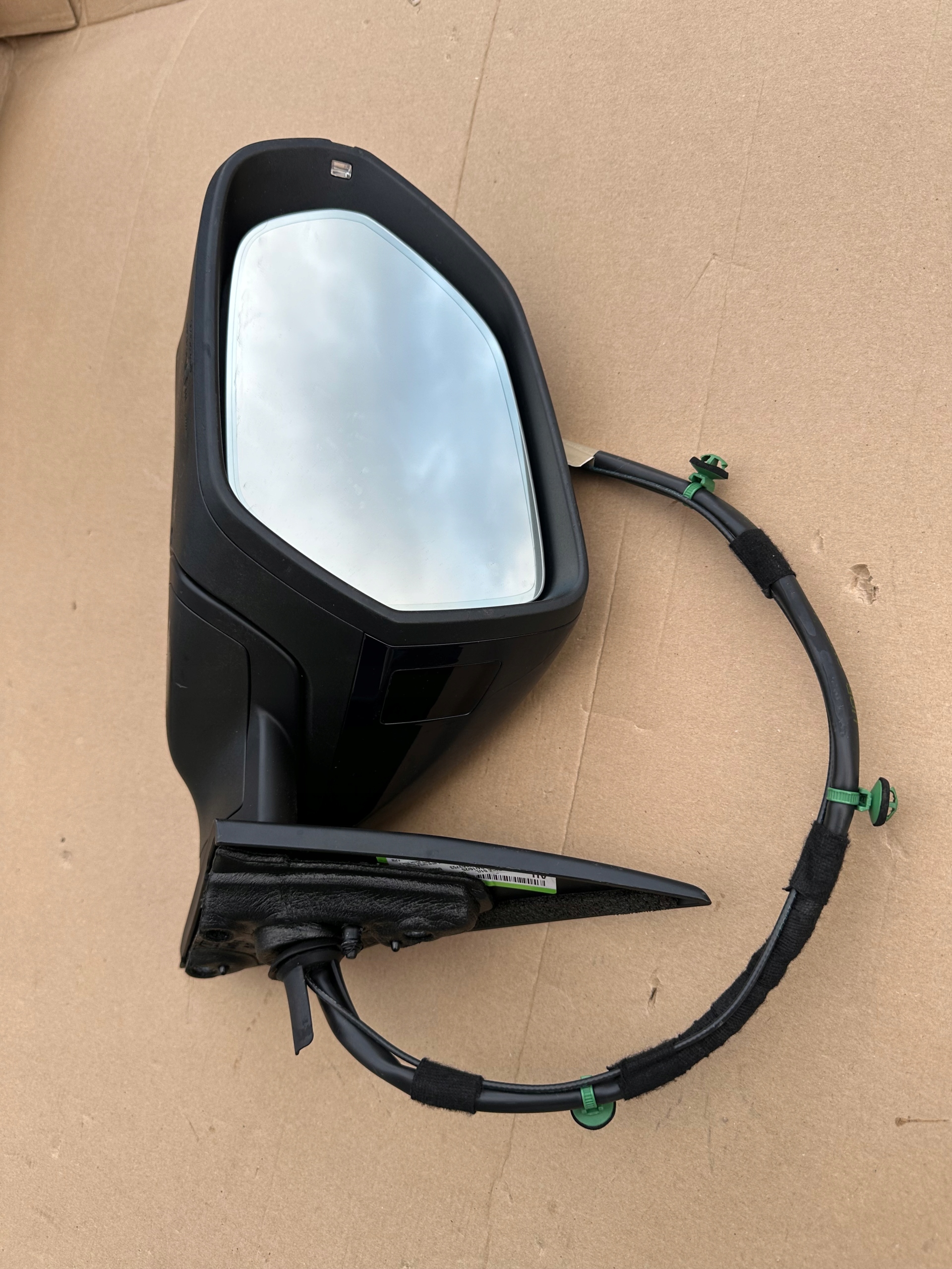 ! AUDI Q8 LUSTERKO ZEWNĘTRZNE LEWE FOTOCHROM KAMERA !