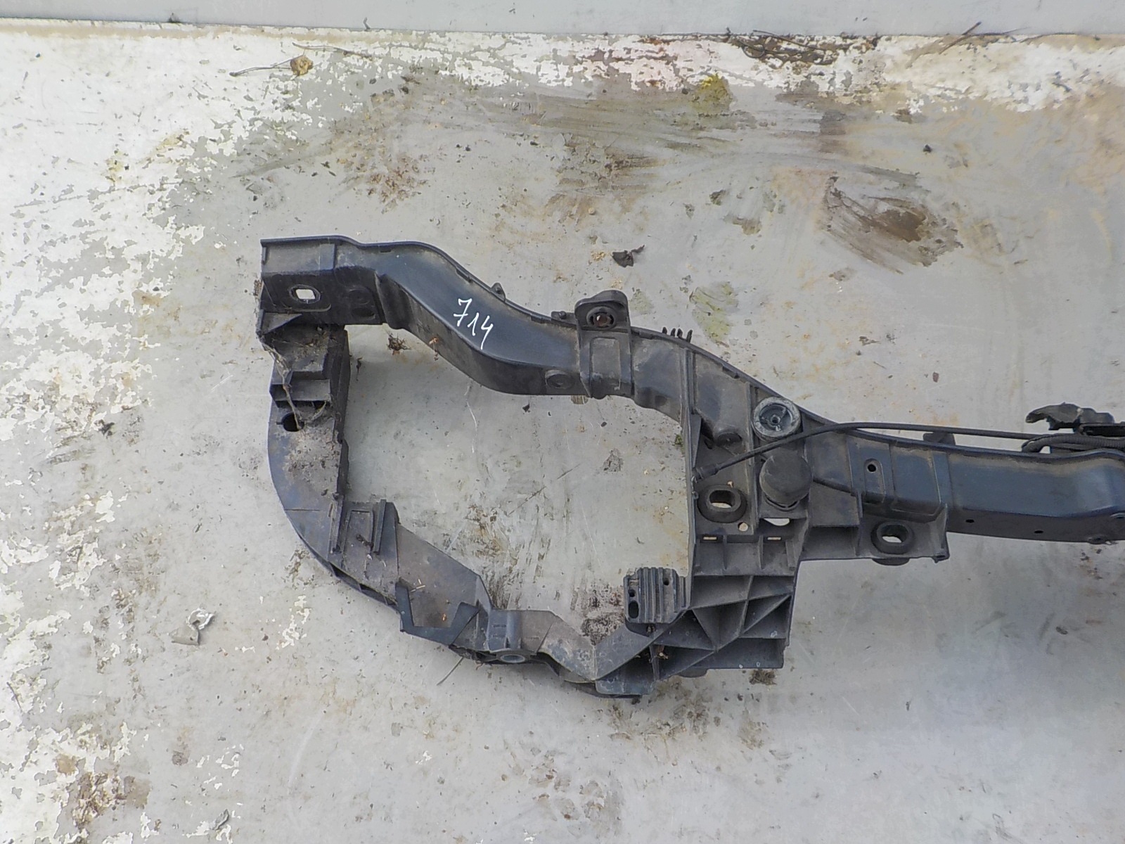 714 support panel for radiators OKULAR pillar iron FORD FOCUS III MK3