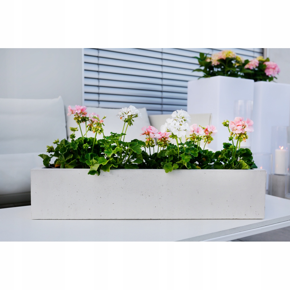 DONICZKA PODŁUŻNA KENO - beton architektoniczny Kolor biały