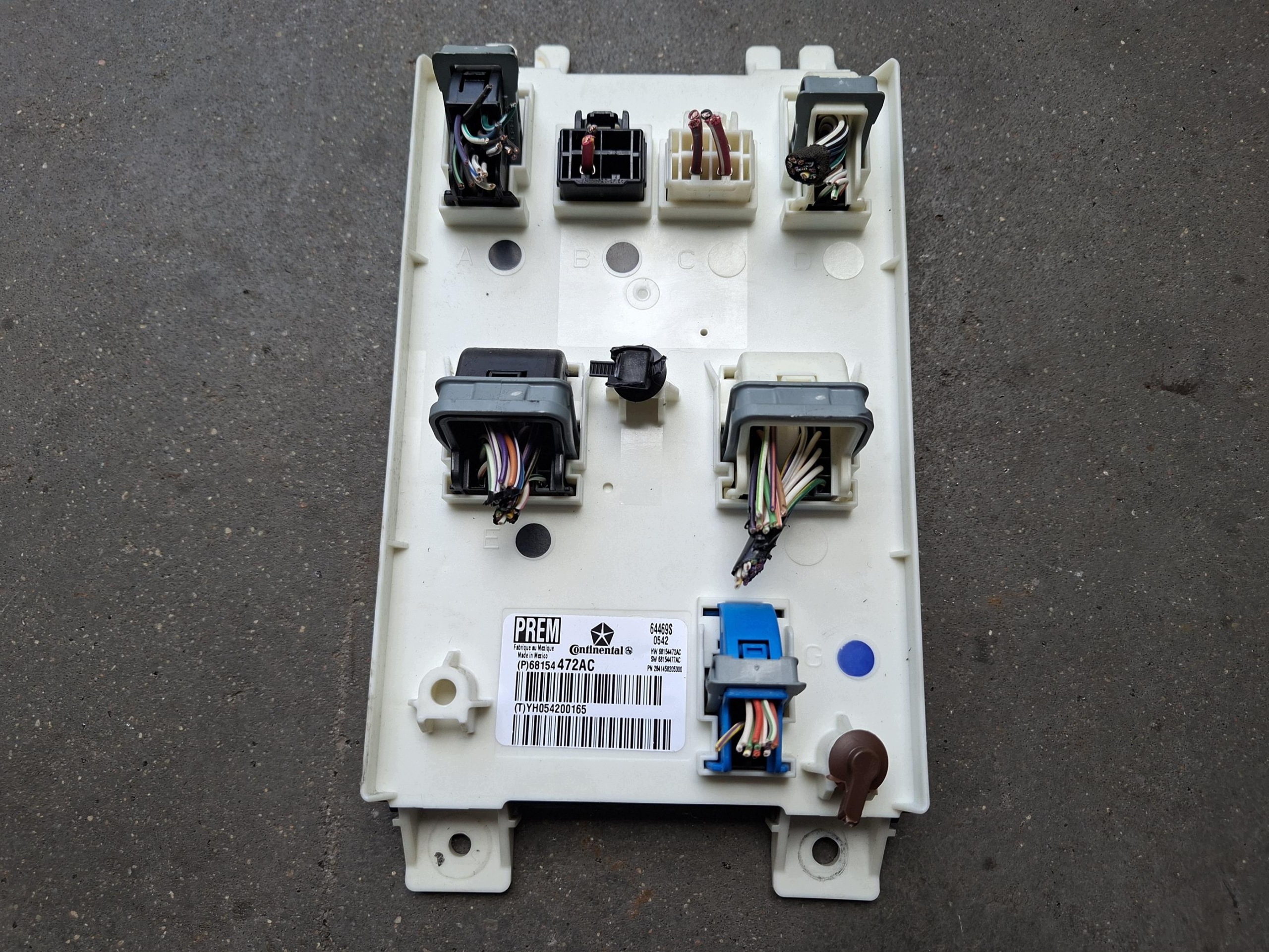 module control unit BCM 68154472AC CHRYSLER 300C II LANCIA THEMA 3.0 D CRD