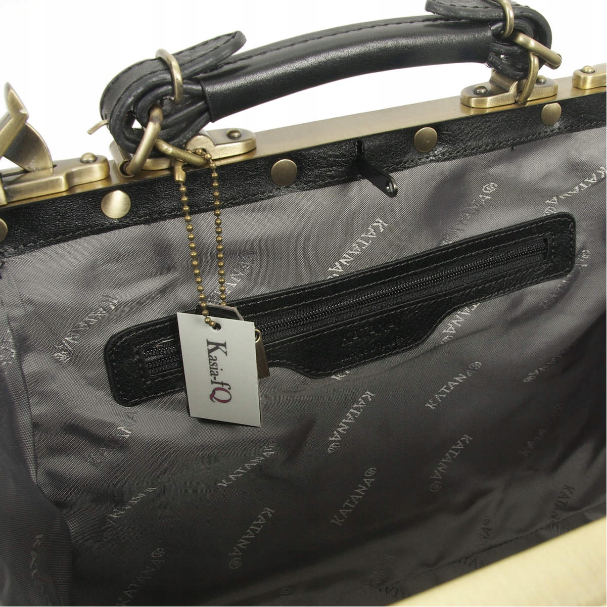 KUFEREK LEKARSKI PRESTIŻOWA TORBA SKÓRZANA KOLORY Rodzaj kufer