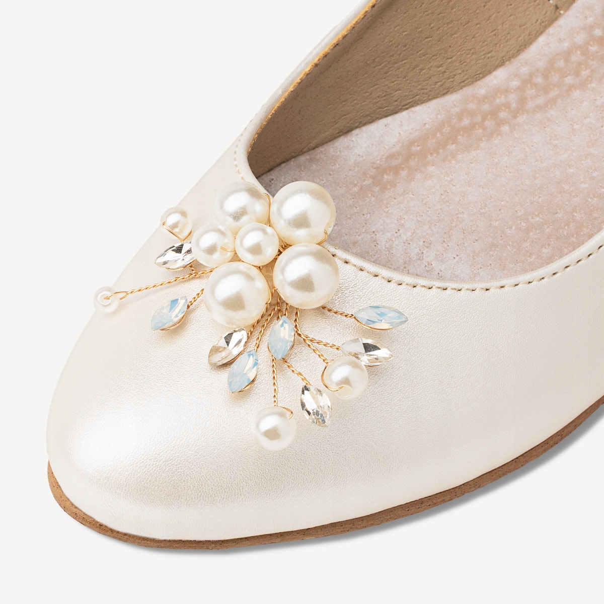BRILU ŚLUBNE BALERINKI Z PERŁOWĄ OZDOBĄ IVORY 42 Płeć kobieta