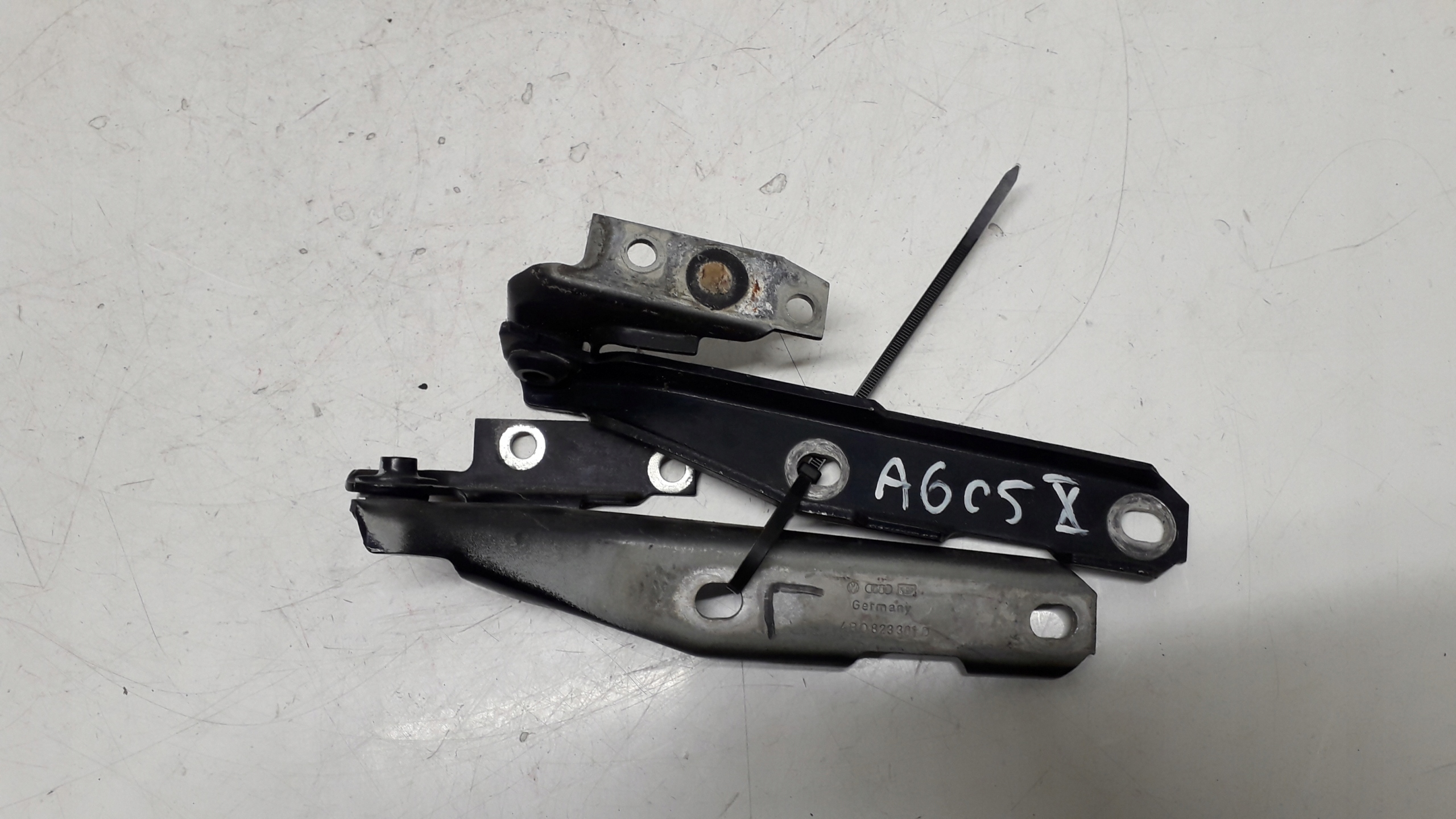 AUDI A6 C5 ZAWIAS ZAWIASY MASKI LEWY PRAWY KPL