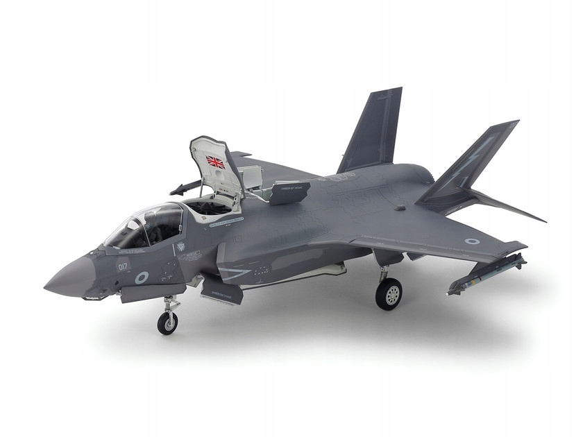 Lockheed Martin F-35B Lightning II model 60793 Tamiya