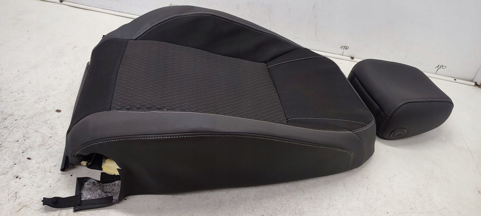 side material seat right front semi leather Opel Astra K