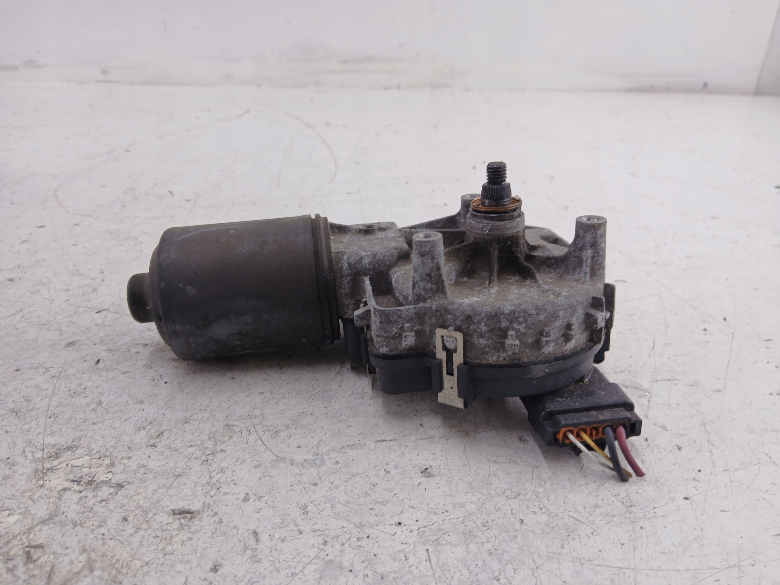 RENAULT VEL SATIS motorek stěrače předek 0390241805