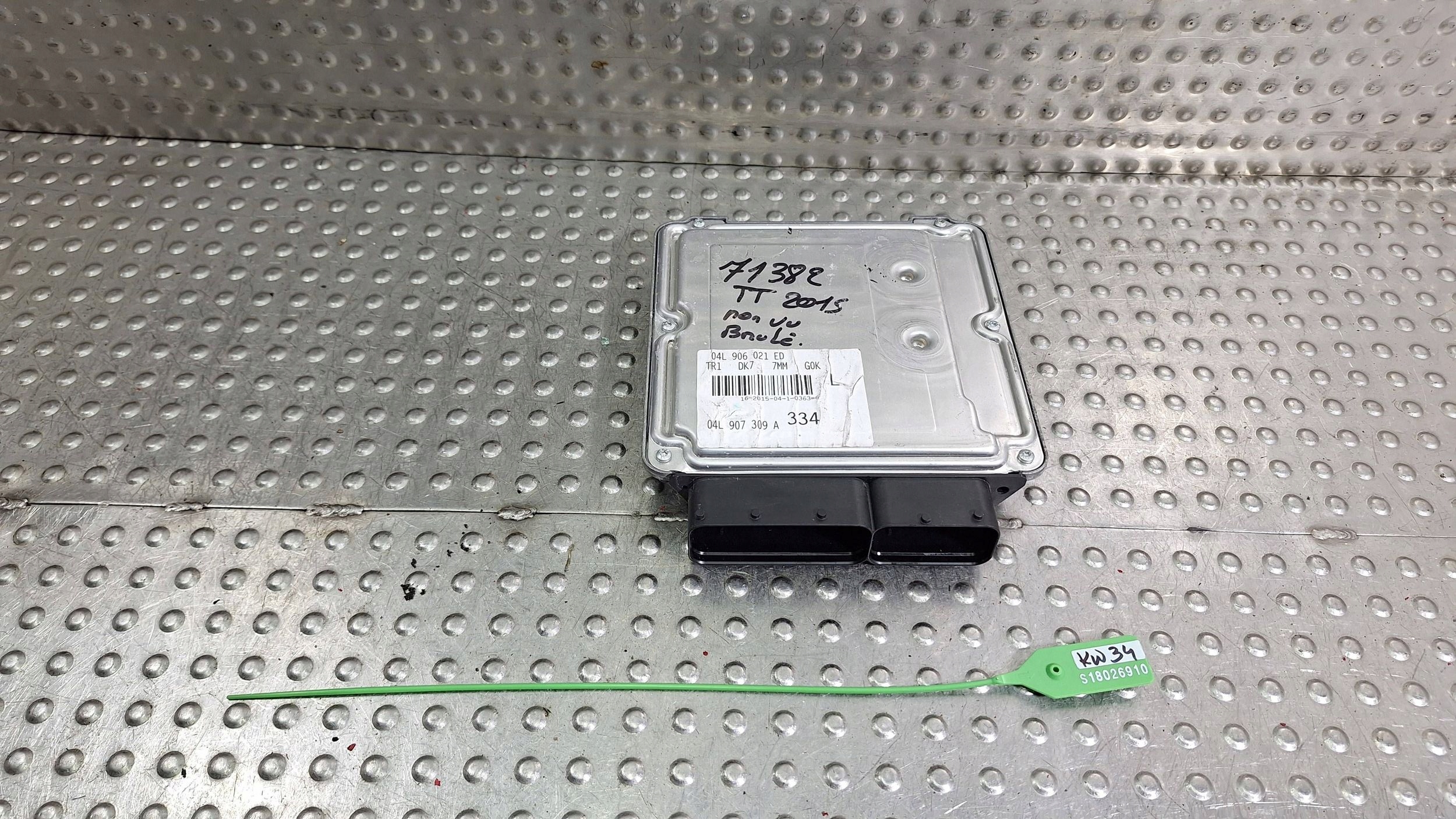 control unit computer of the engine 04L907309A GOLF VII A3 8V LEON III OCTAVIA III