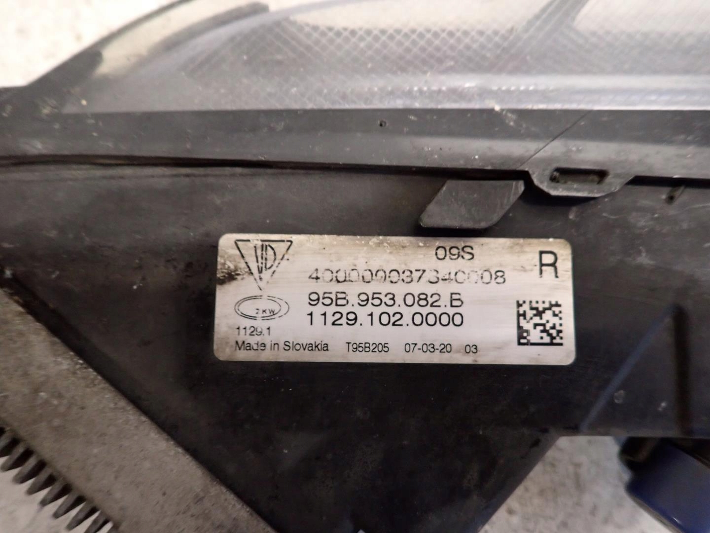 fog light right indicator PORSCHE MACAN 2014- 95B953082B