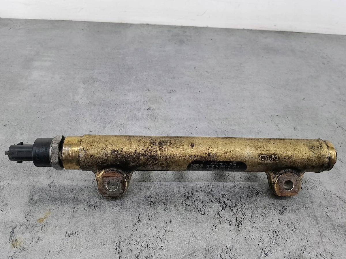 топливная рейка renault MASTER II FL 0445214042 Bosch 2.5