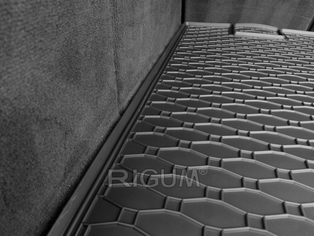 BMW s5 F11 Kombi 2010-2017 Dywanik wkład do bagażnika Kolor czarny