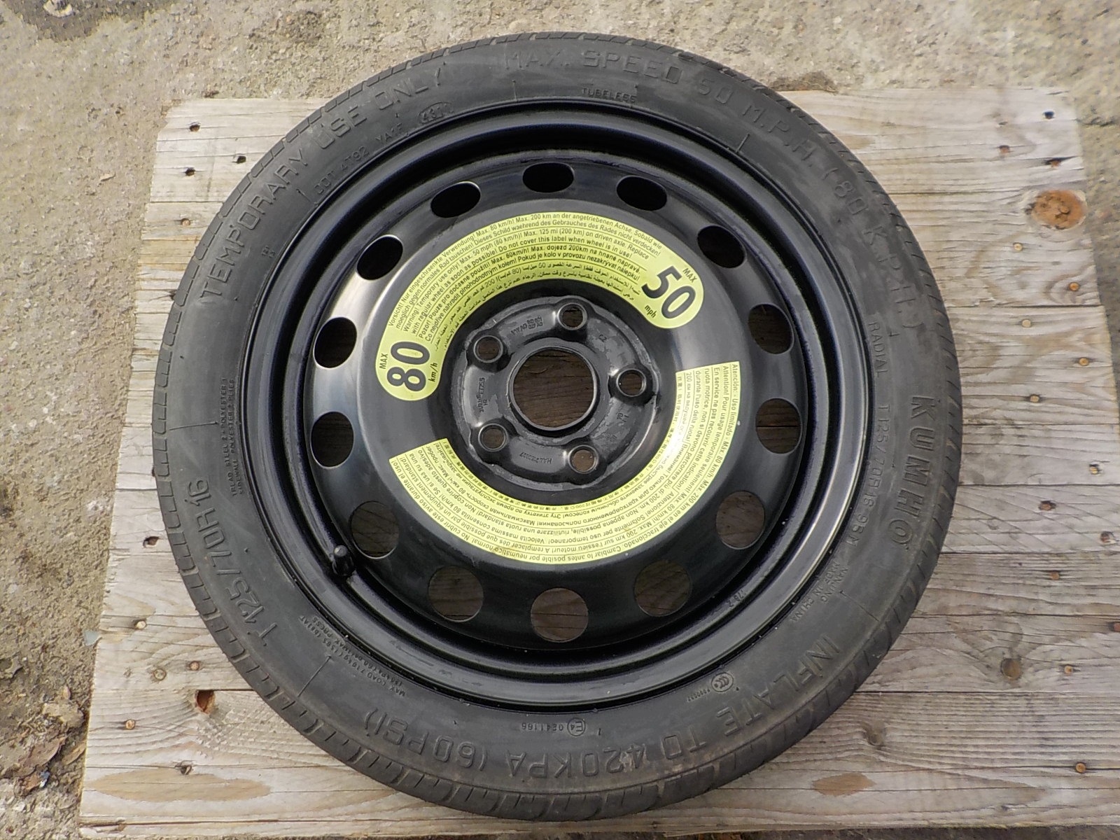 GOLF VII AUDI A3 8P LEON III roue de secours R16 5x112