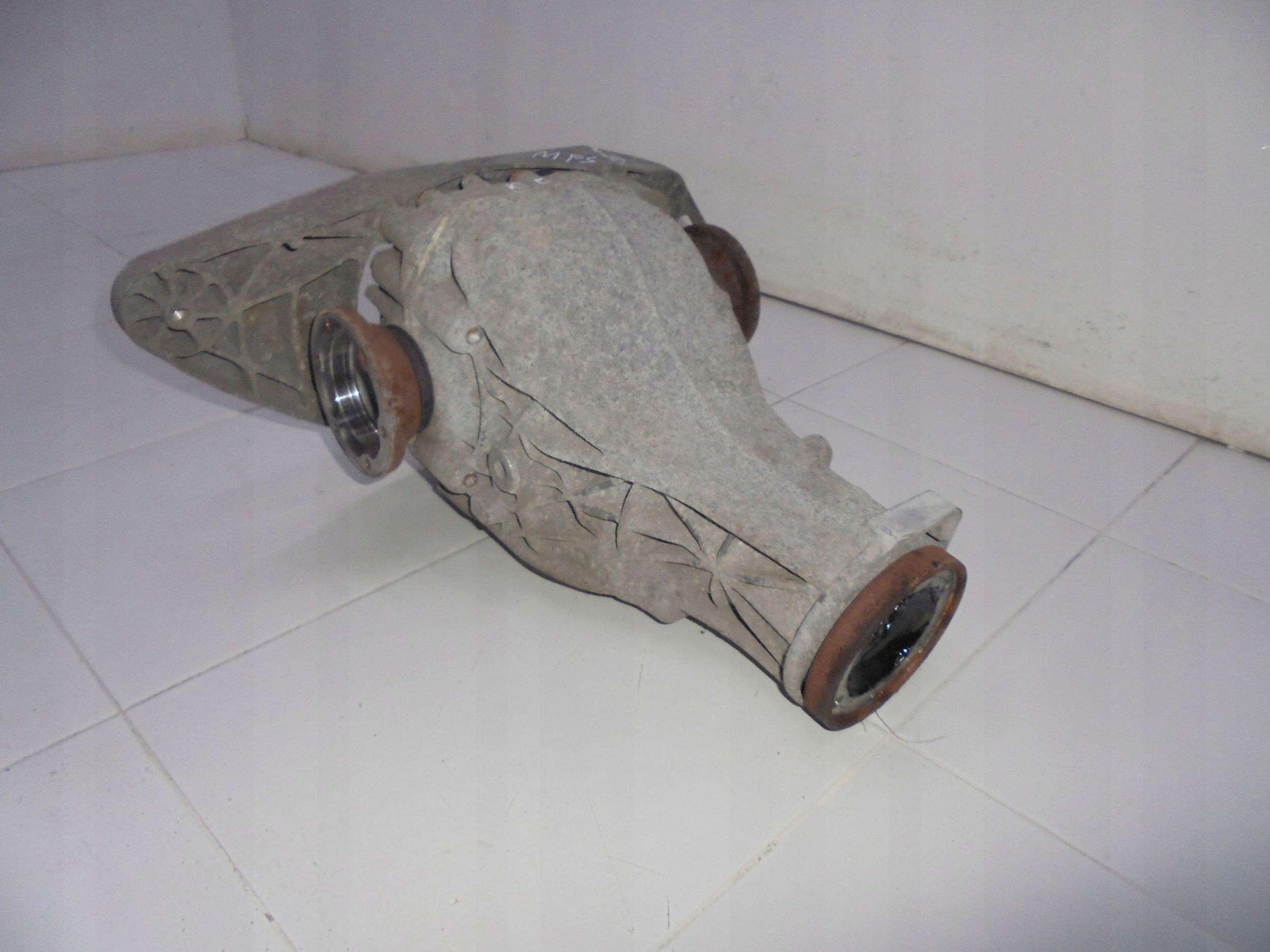 AUDI A4 B8 A5 2.0 TFSI 2.0 TDI diff differential MFS