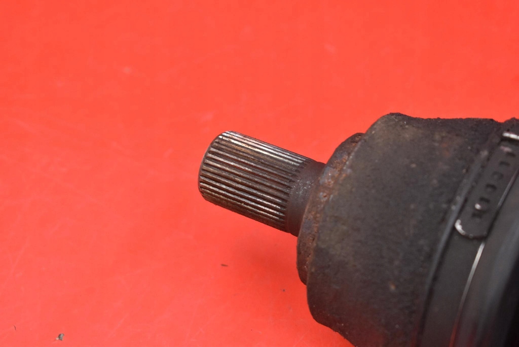 semi-axis right front MANUAL VOLVO V40 2 II 2.0 D3 150 KM 12-16