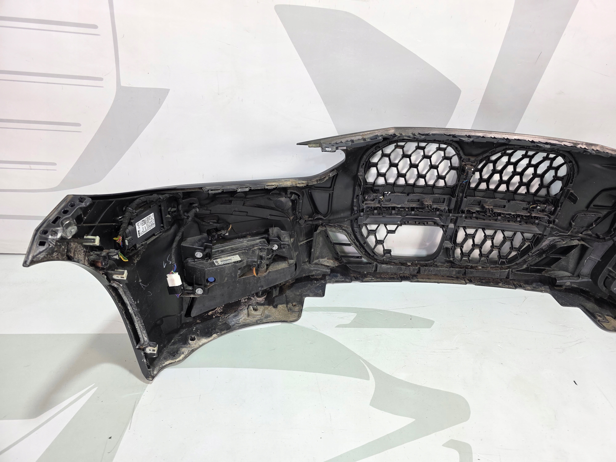 Frontstoßstange BMW 4 G22 COUPE UK 6XPDC KAMERA C36 DRAVITGRAU METALLIC