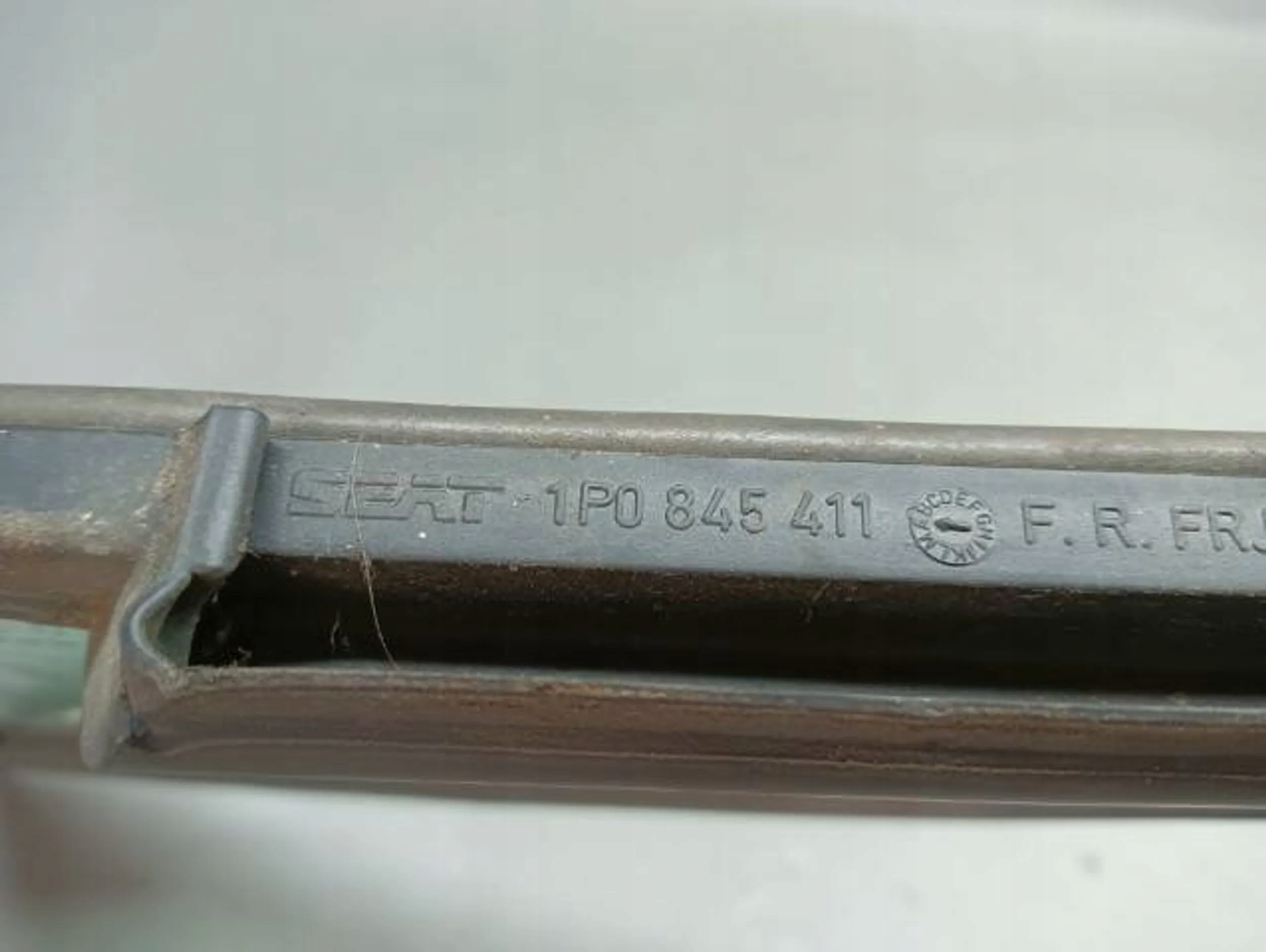 SZYBKA KAROSERYJNA LEWA SEAT LEON II 1P0845411 Typ samochodu Samochody osobowe