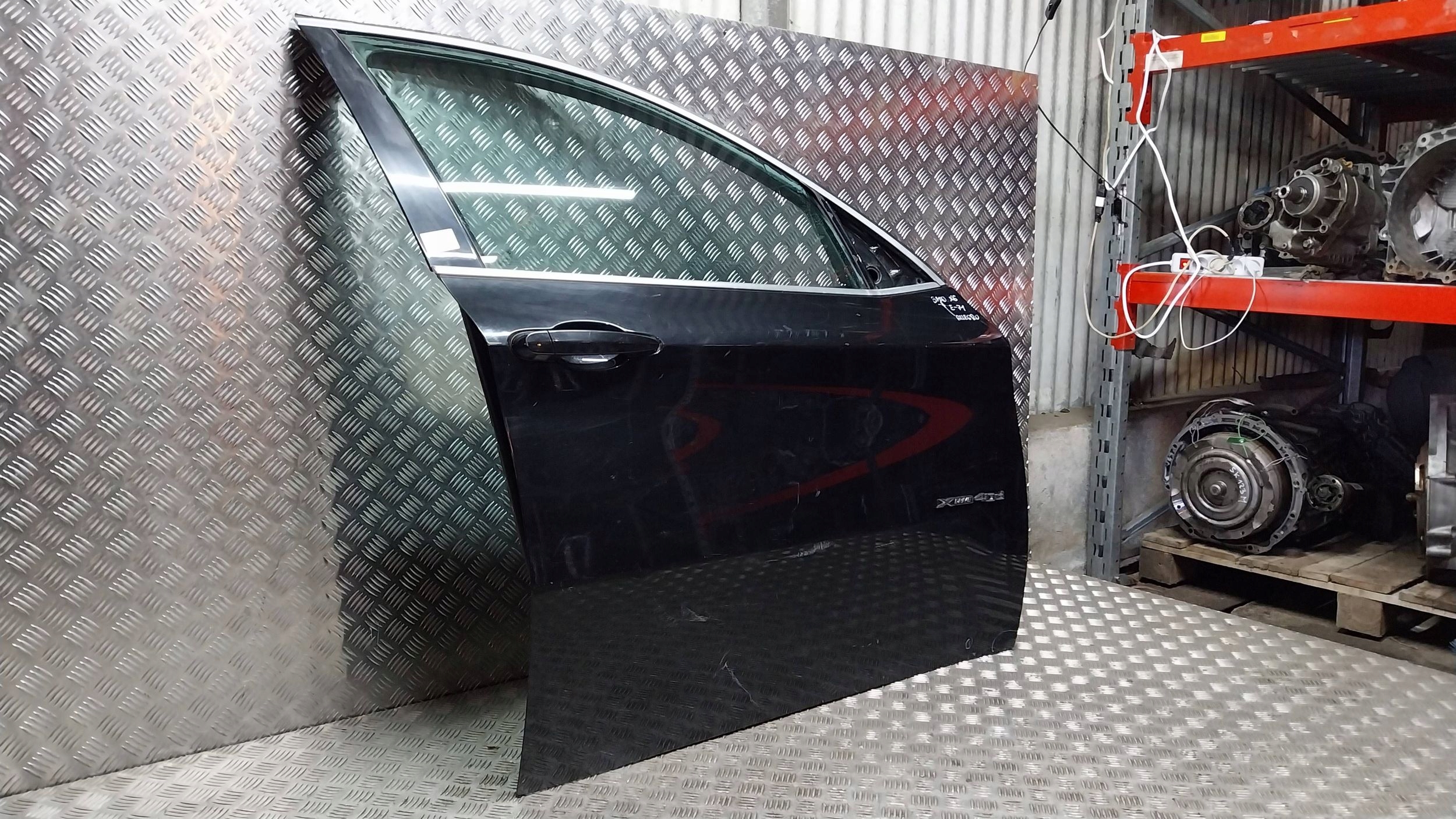 dveře předek pravé BMW X6 E71 07