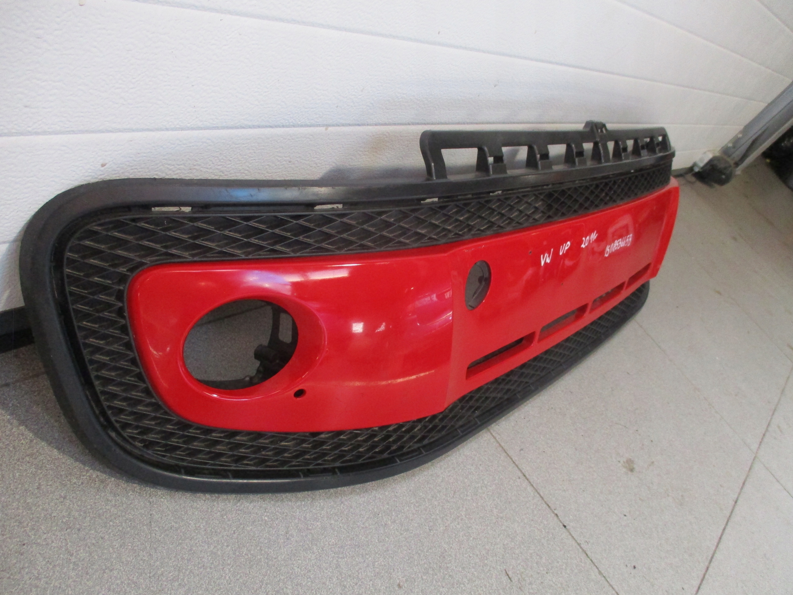 maska mřížka nárazníku předek přední VW UP 1S0853665B