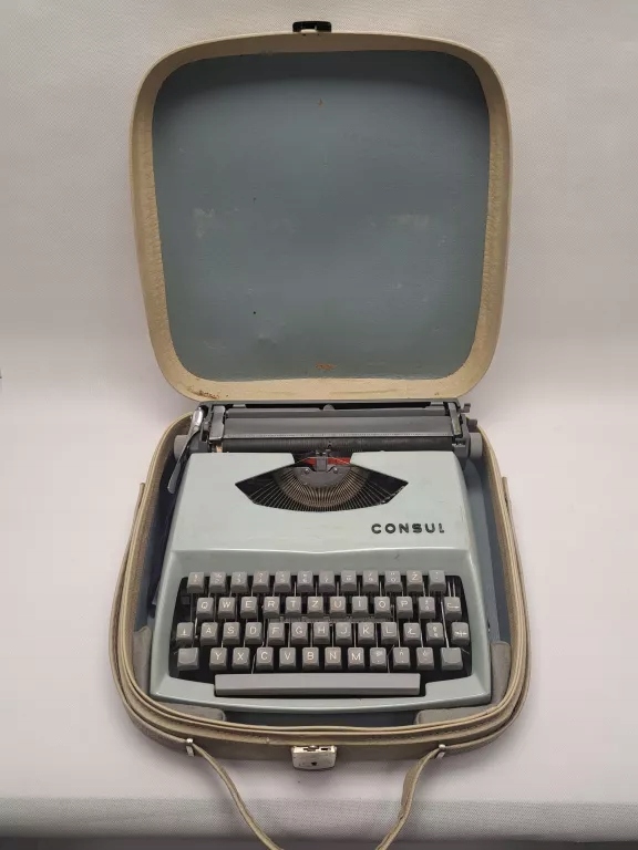 MASZYNA DO PISANIA CONSUL 232