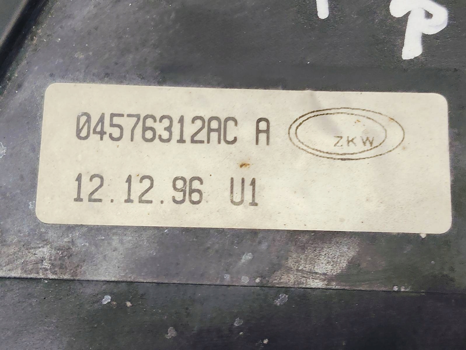 light right front CHRYSLER GRAND VOYAGER 2.5 TD 96r 04576312AC