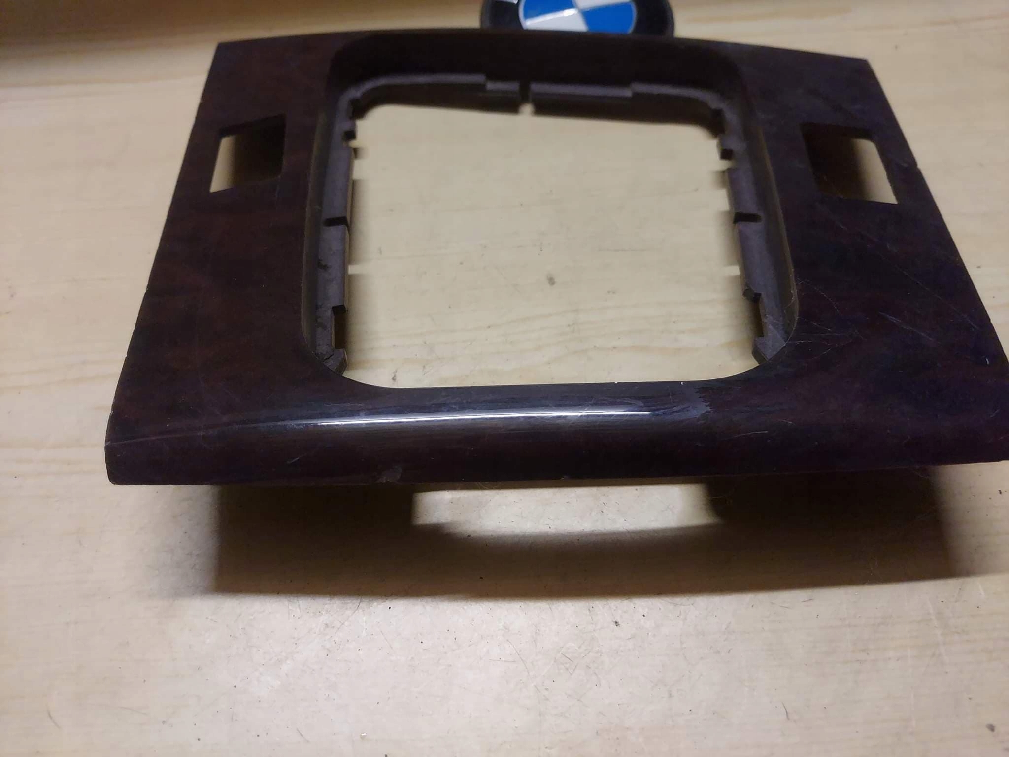 BMW E46 RAMKA LEWARKA 8208718