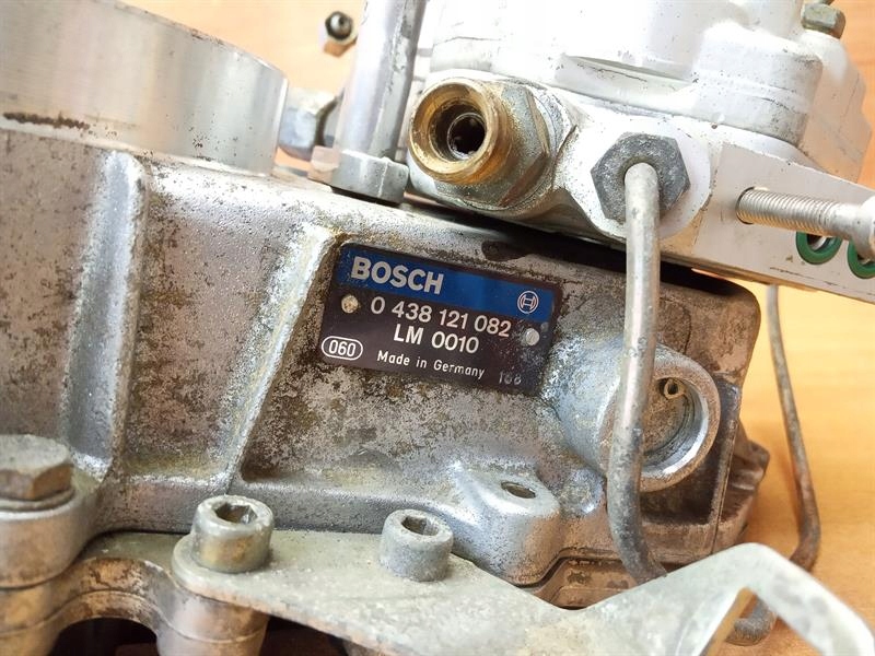 WTRYSK ROZDZIELACZ K JET MERCEDES W124 300 3 0 Part number 0438101044 0438121082