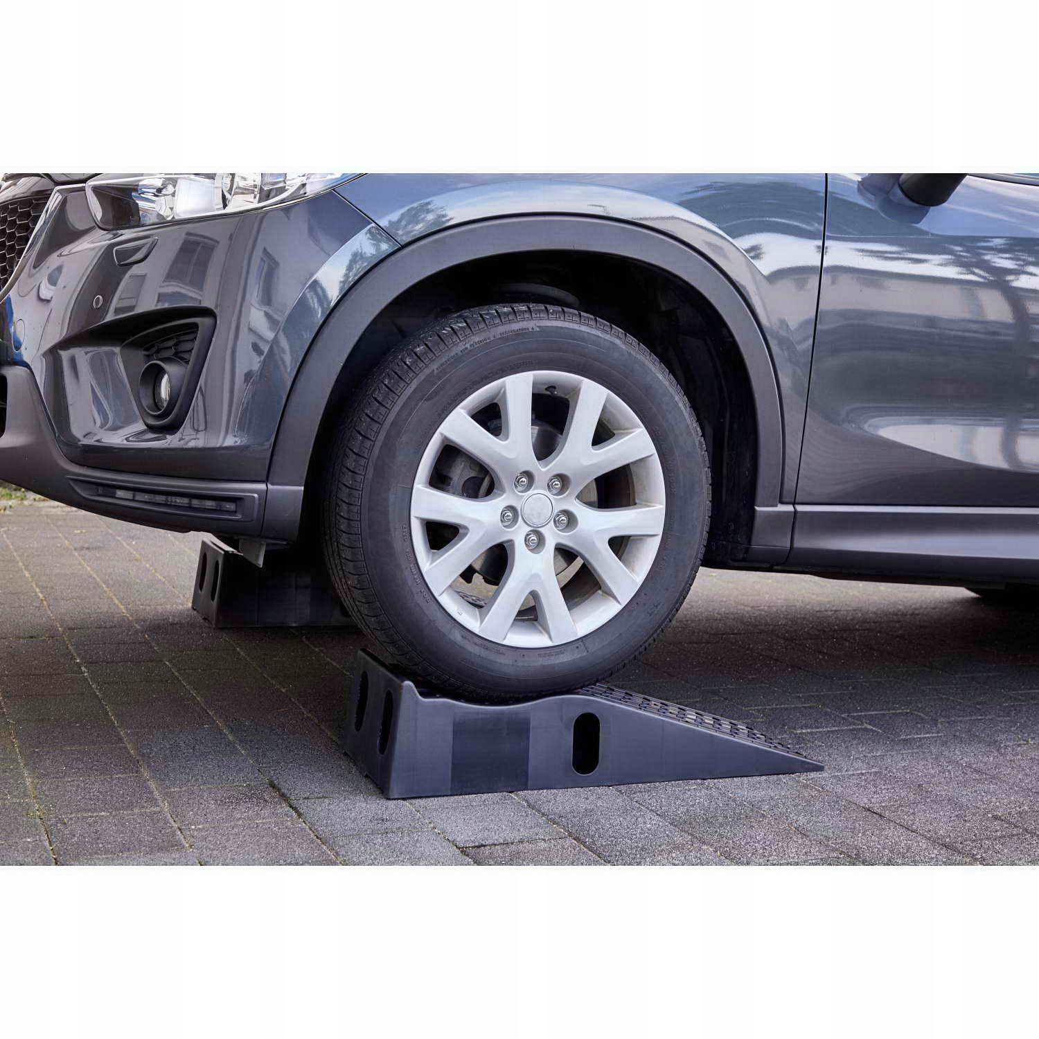 RAMPY NAJAZDOWE PLASTIKOWE 3t 2 szt. Kod producenta 10639