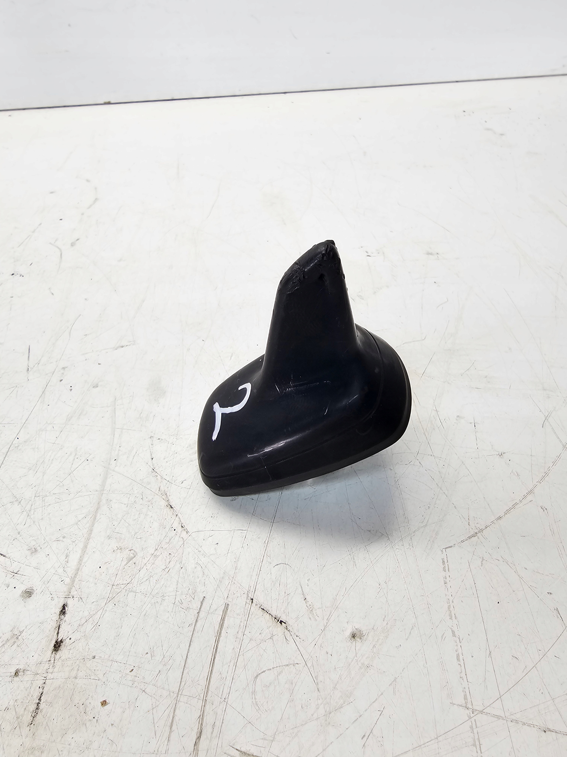Antenne LOTKA REKIN AUDI A3 8V 8V0035503AC MAT **2**